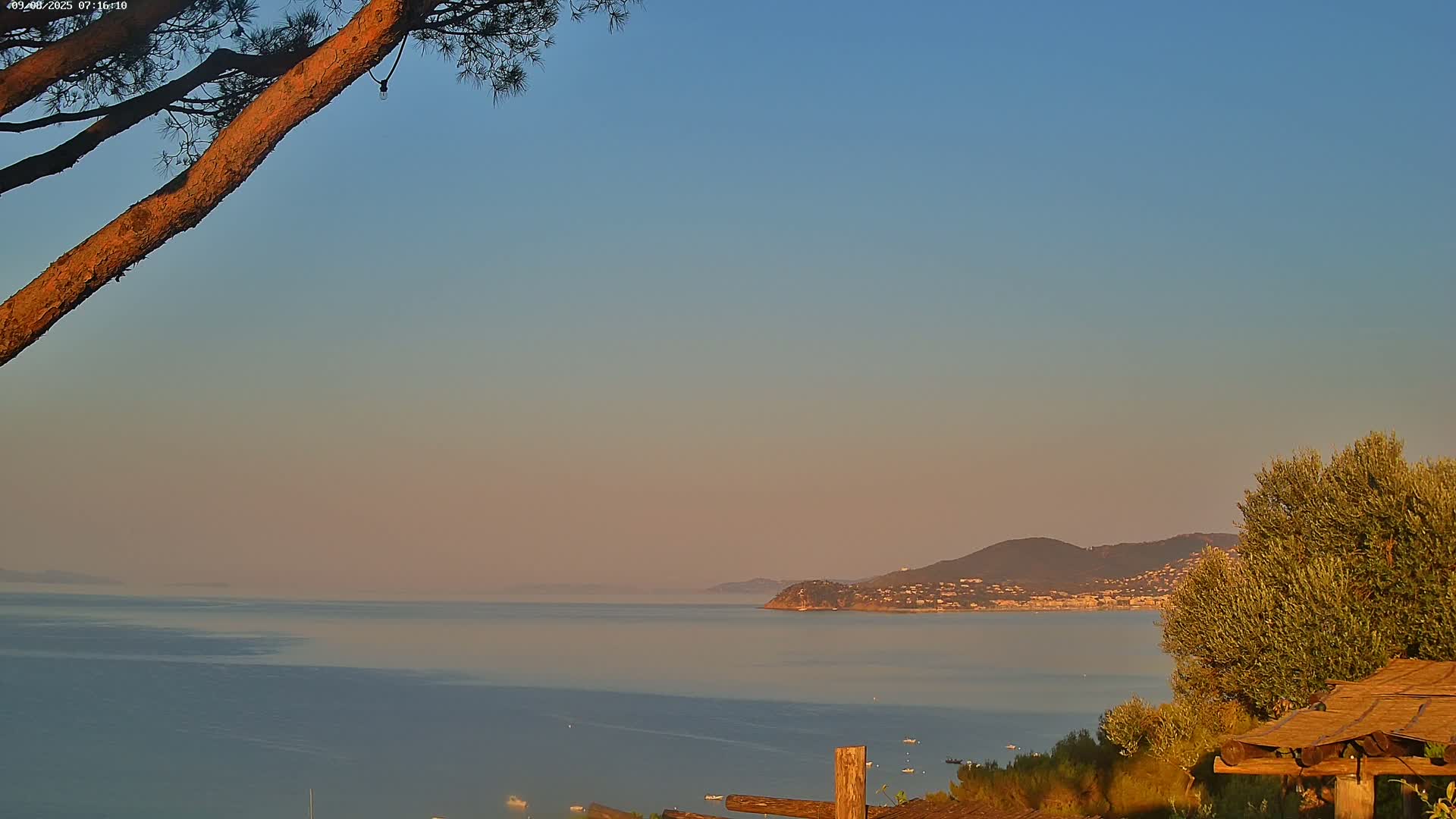 Lily of the Valley, La Croix-Valmer Panaromic Live Cam - Draguignan,  Var, Provence-Alpes-Cote d’Azur, France