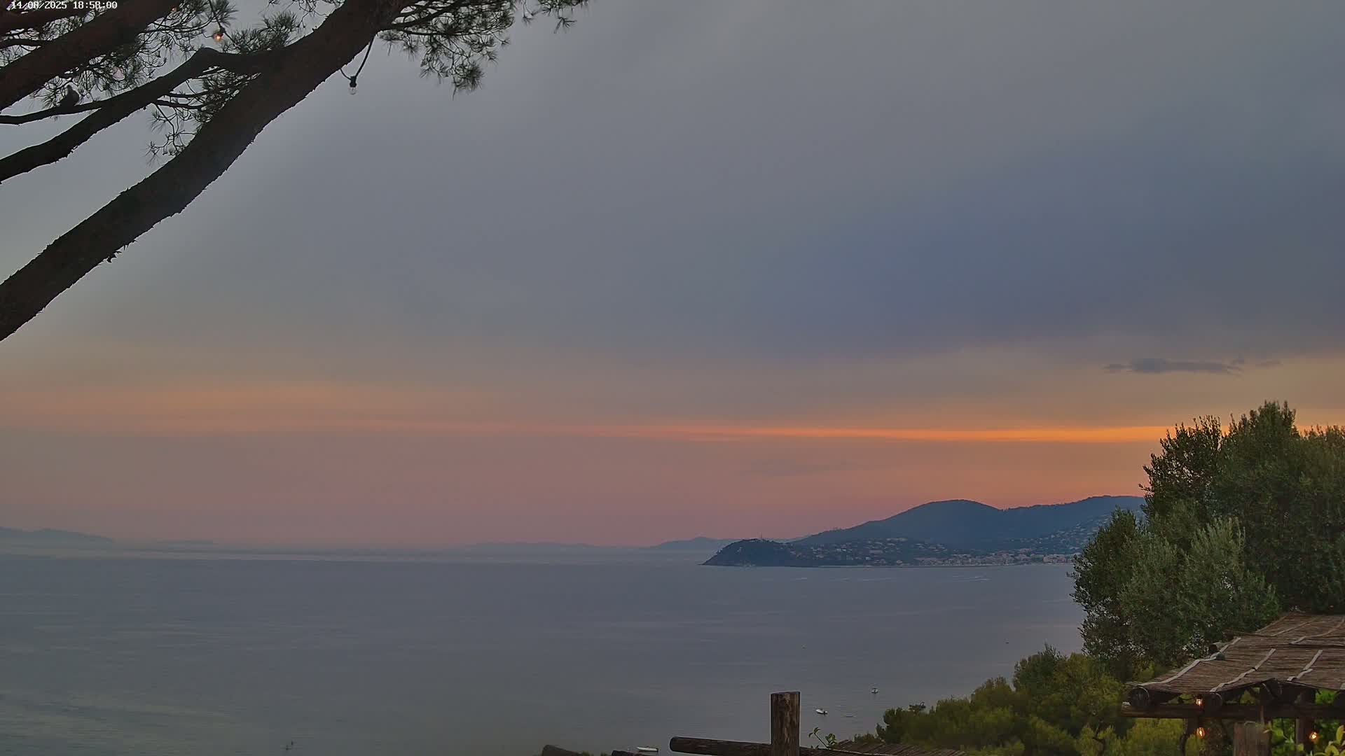Lily of the Valley, La Croix-Valmer Panaromic Live Cam - Draguignan,  Var, Provence-Alpes-Cote d’Azur, France
