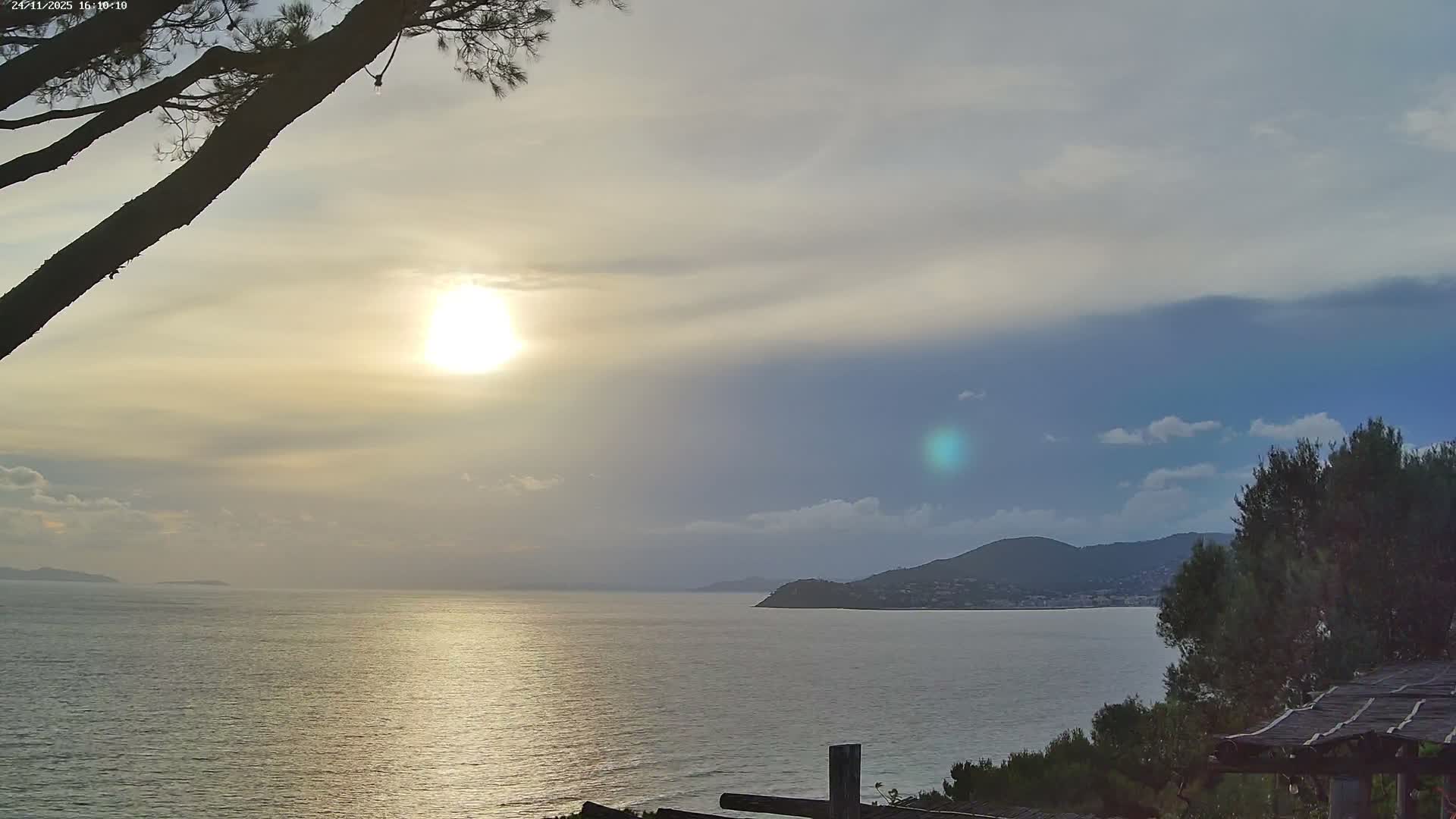 Lily of the Valley, La Croix-Valmer Panaromic Live Cam - Draguignan,  Var, Provence-Alpes-Cote d’Azur, France