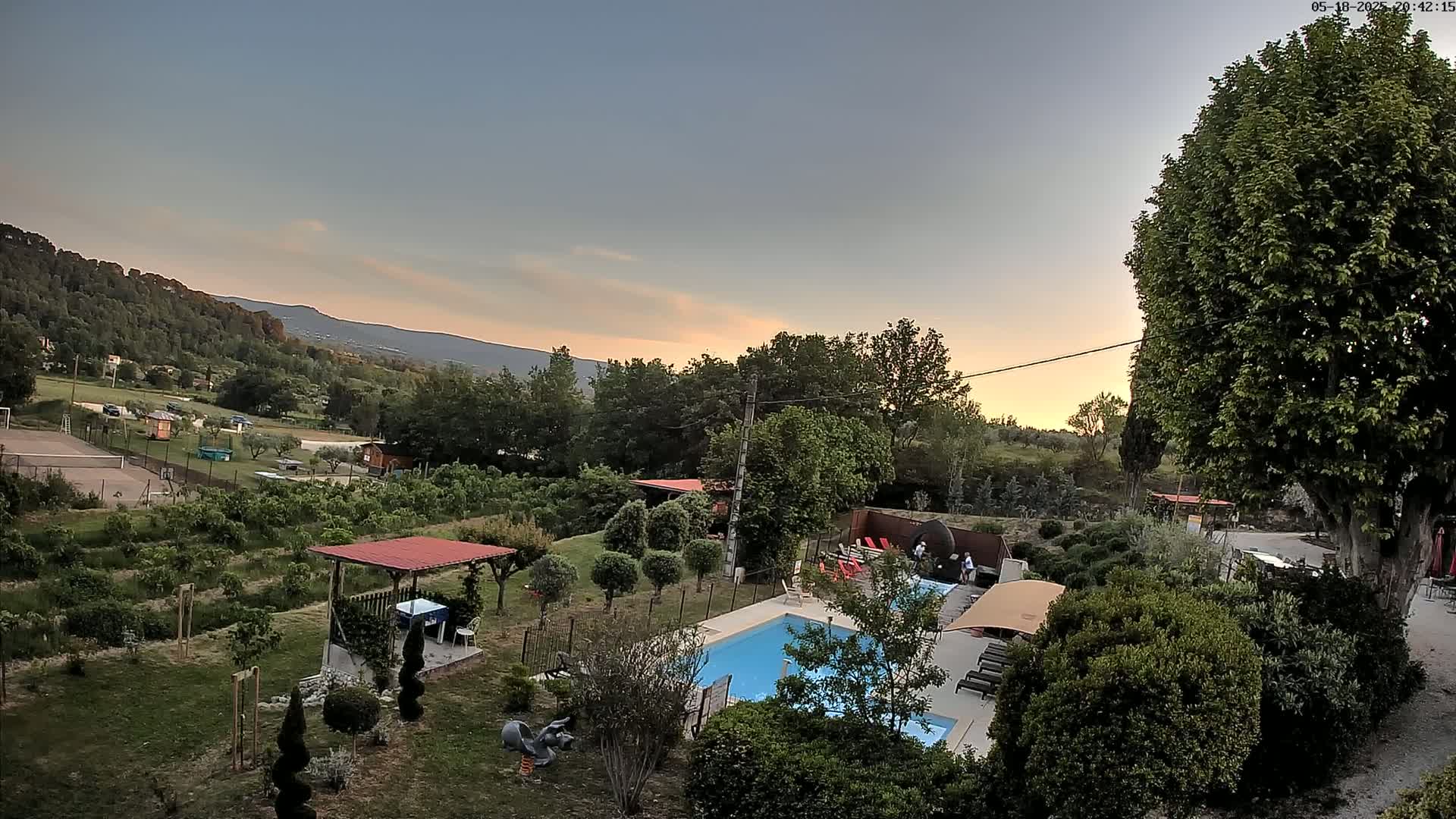 Villelaure, L'Oustaou du Luberon Village Live Cam - Apt, Vaucluse, Provence-Alpes-Côte d’Azur, France