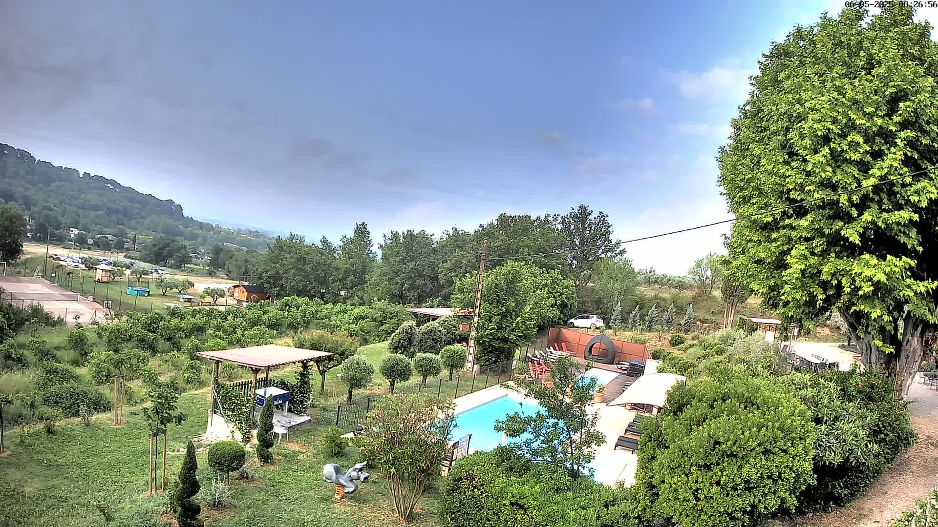 Villelaure, L'Oustaou du Luberon Village Live Cam - Apt, Vaucluse, Provence-Alpes-Côte d’Azur, France