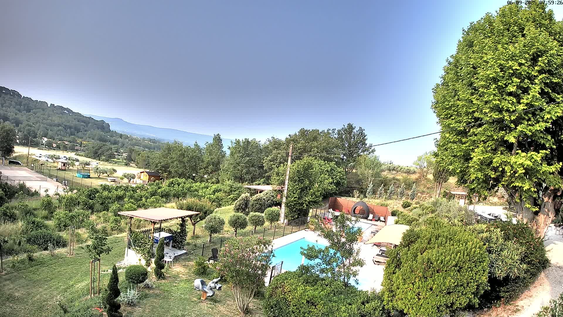 Villelaure, L'Oustaou du Luberon Village Live Cam - Apt, Vaucluse, Provence-Alpes-Côte d’Azur, France