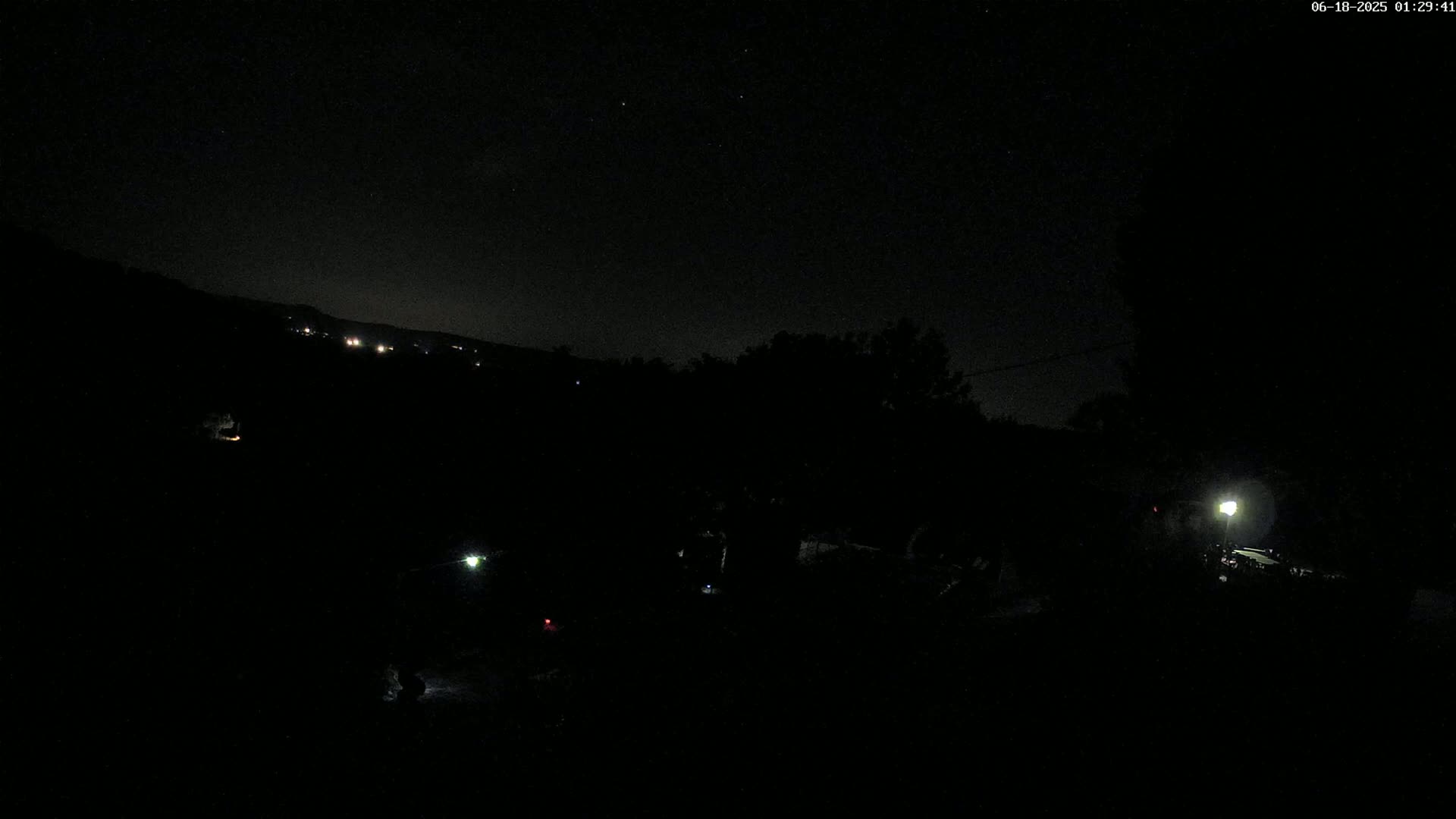 Villelaure, L'Oustaou du Luberon Village Live Cam - Apt, Vaucluse, Provence-Alpes-Côte d’Azur, France