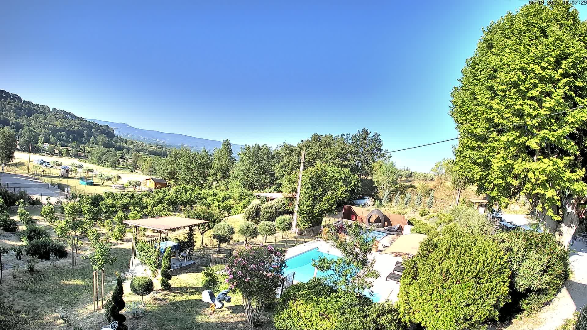 Villelaure, L'Oustaou du Luberon Village Live Cam - Apt, Vaucluse, Provence-Alpes-Côte d’Azur, France