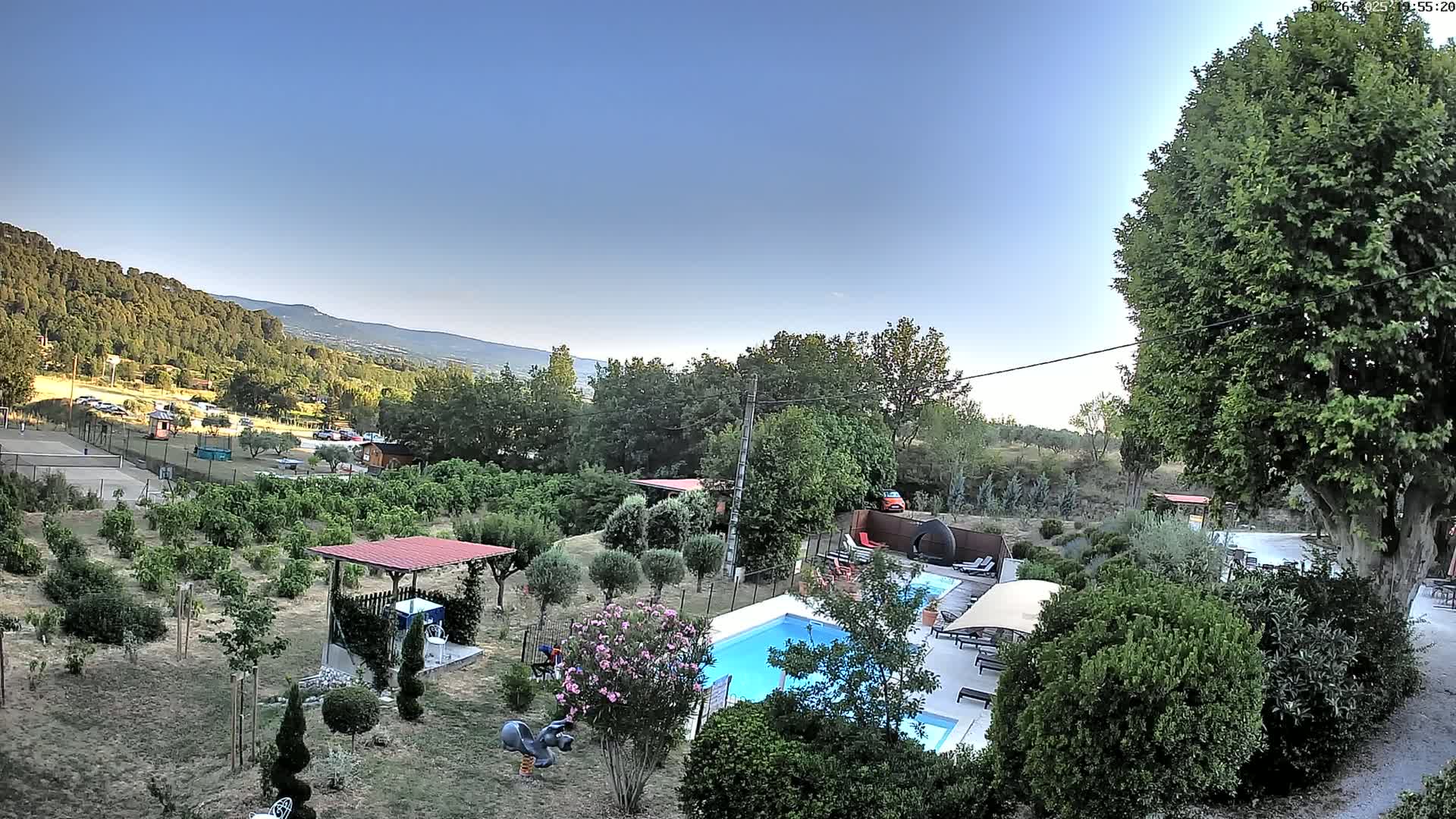 Villelaure, L'Oustaou du Luberon Village Live Cam - Apt, Vaucluse, Provence-Alpes-Côte d’Azur, France