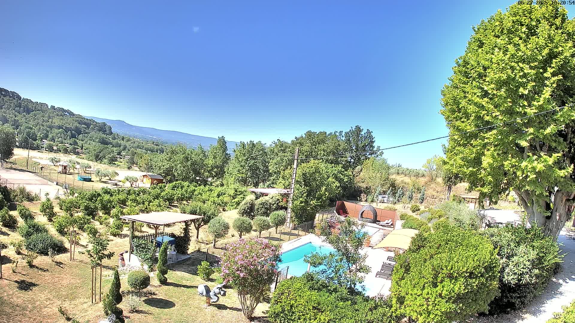 Villelaure, L'Oustaou du Luberon Village Live Cam - Apt, Vaucluse, Provence-Alpes-Côte d’Azur, France
