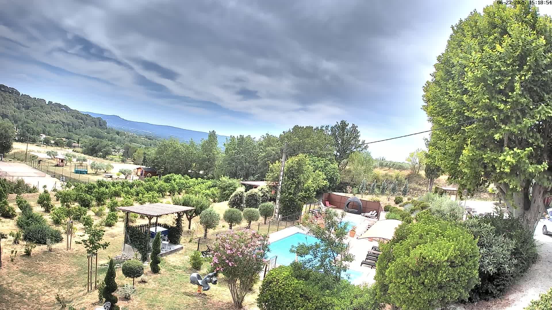 Villelaure, L'Oustaou du Luberon Village Live Cam - Apt, Vaucluse, Provence-Alpes-Côte d’Azur, France