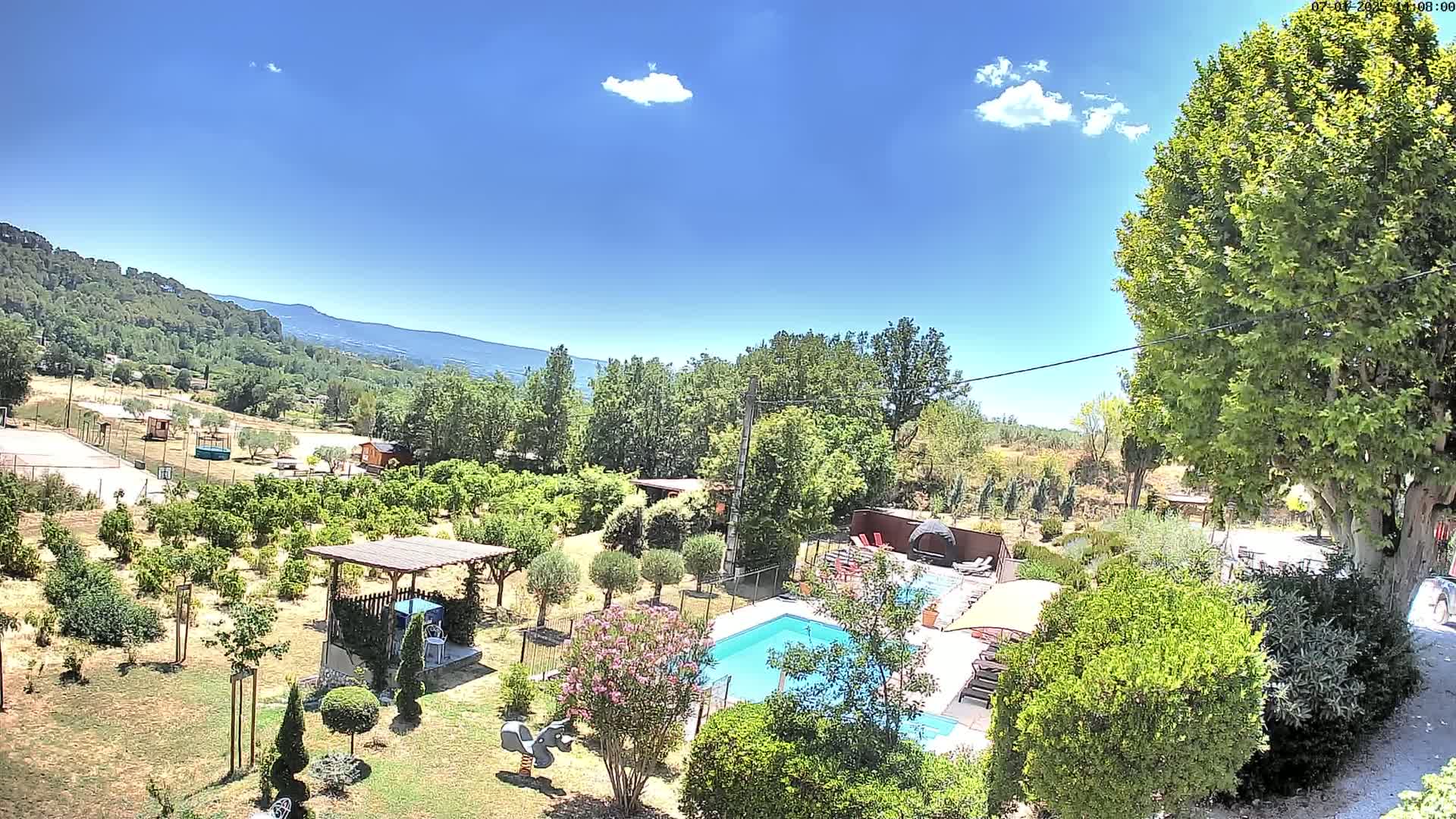 Villelaure, L'Oustaou du Luberon Village Live Cam - Apt, Vaucluse, Provence-Alpes-Côte d’Azur, France