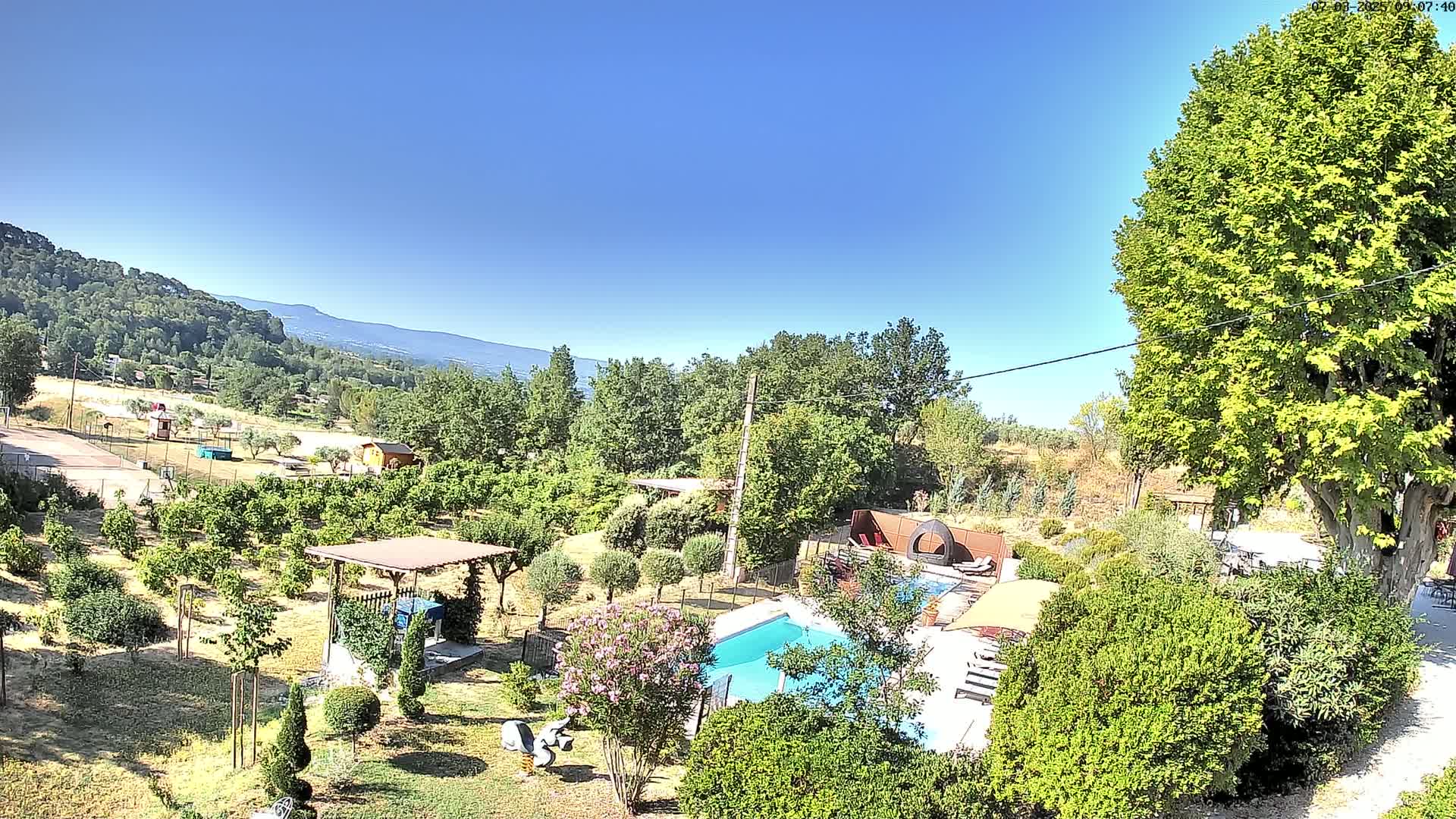 Villelaure, L'Oustaou du Luberon Village Live Cam - Apt, Vaucluse, Provence-Alpes-Côte d’Azur, France