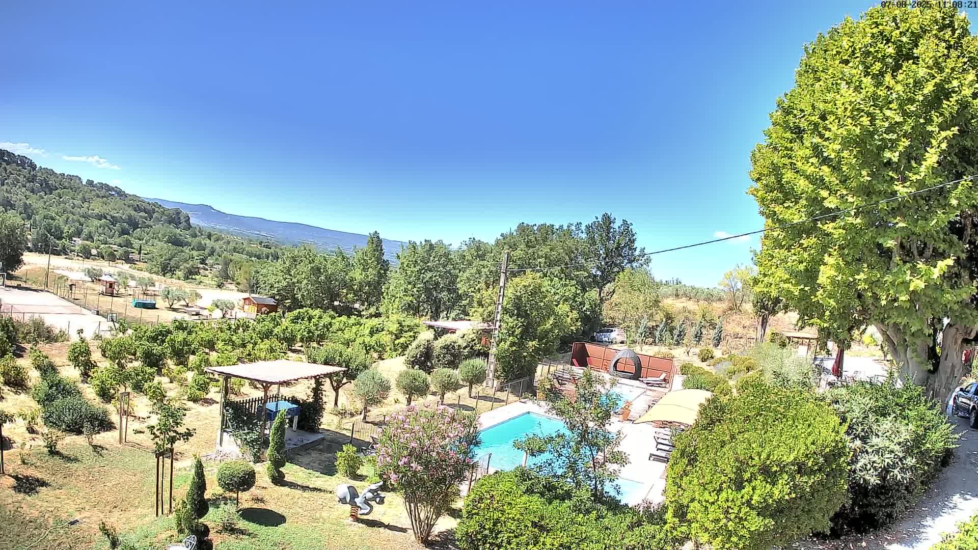 Villelaure, L'Oustaou du Luberon Village Live Cam - Apt, Vaucluse, Provence-Alpes-Côte d’Azur, France