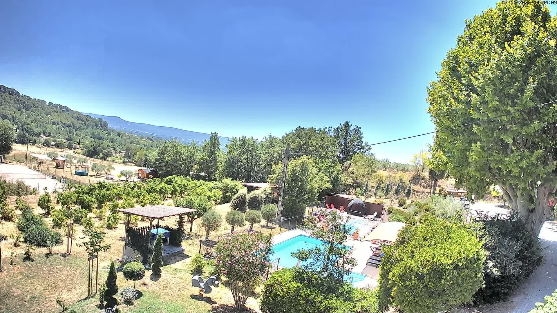 Villelaure, L'Oustaou du Luberon Village Live Cam - Apt, Vaucluse, Provence-Alpes-Côte d’Azur, France
