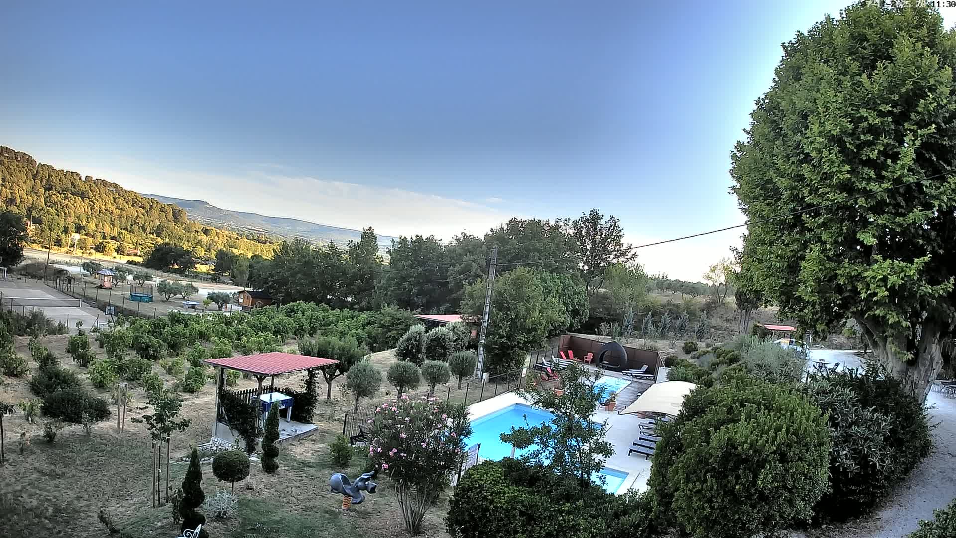 Villelaure, L'Oustaou du Luberon Village Live Cam - Apt, Vaucluse, Provence-Alpes-Côte d’Azur, France