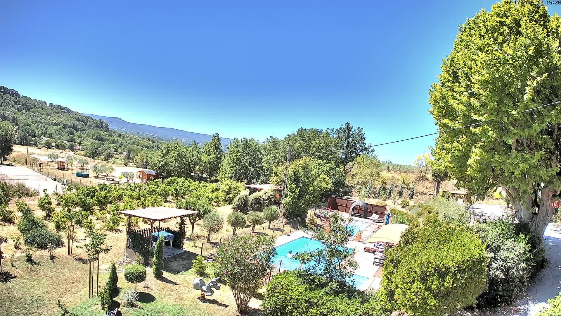Villelaure, L'Oustaou du Luberon Village Live Cam - Apt, Vaucluse, Provence-Alpes-Côte d’Azur, France
