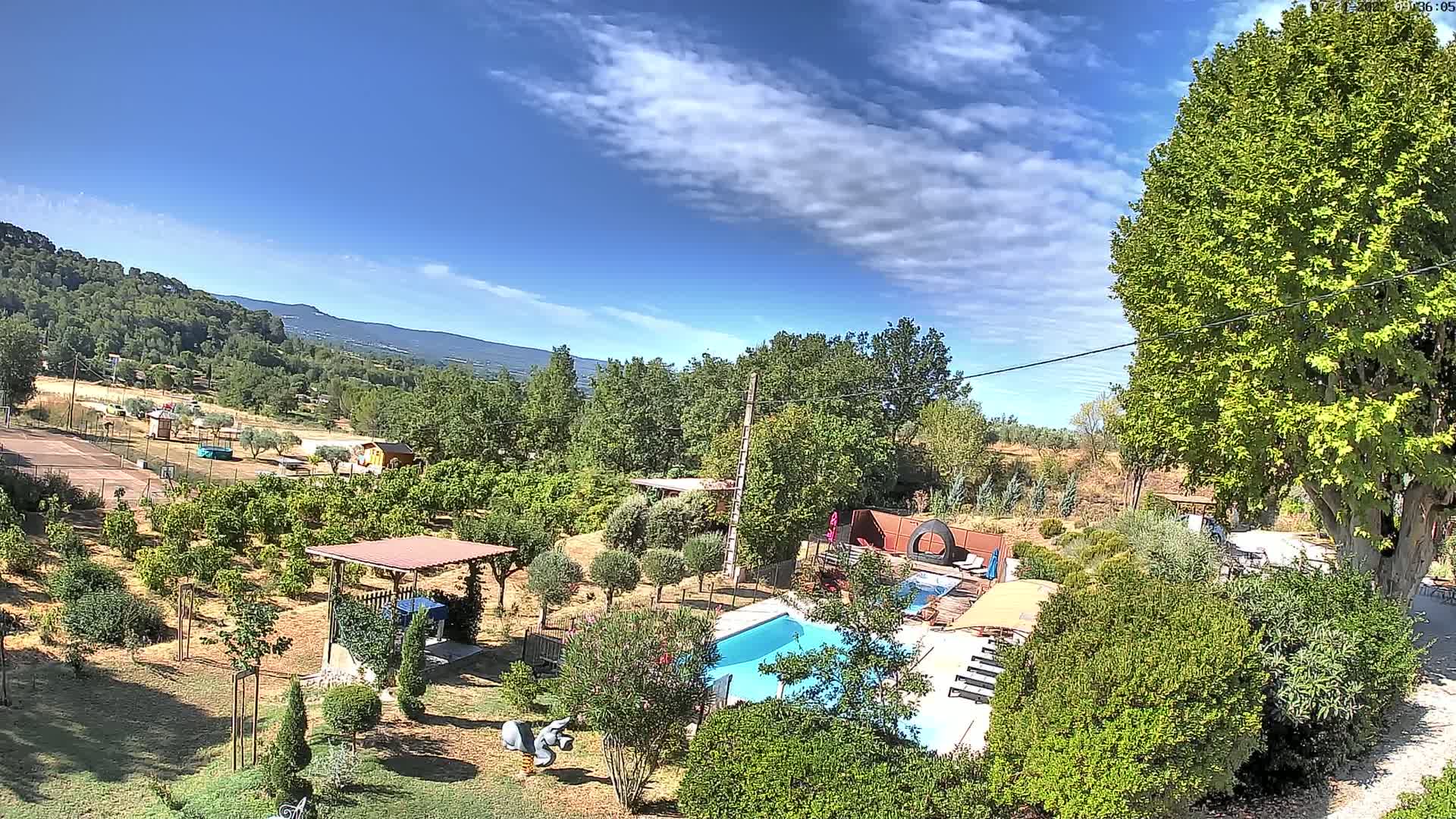 Villelaure, L'Oustaou du Luberon Village Live Cam - Apt, Vaucluse, Provence-Alpes-Côte d’Azur, France