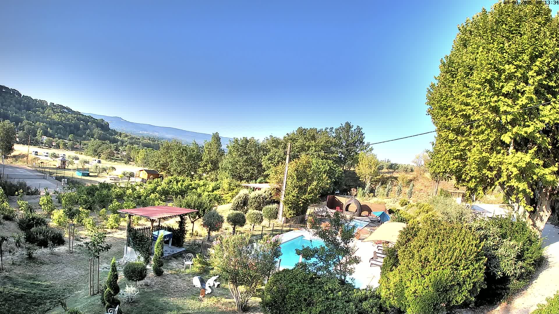 Villelaure, L'Oustaou du Luberon Village Live Cam - Apt, Vaucluse, Provence-Alpes-Côte d’Azur, France