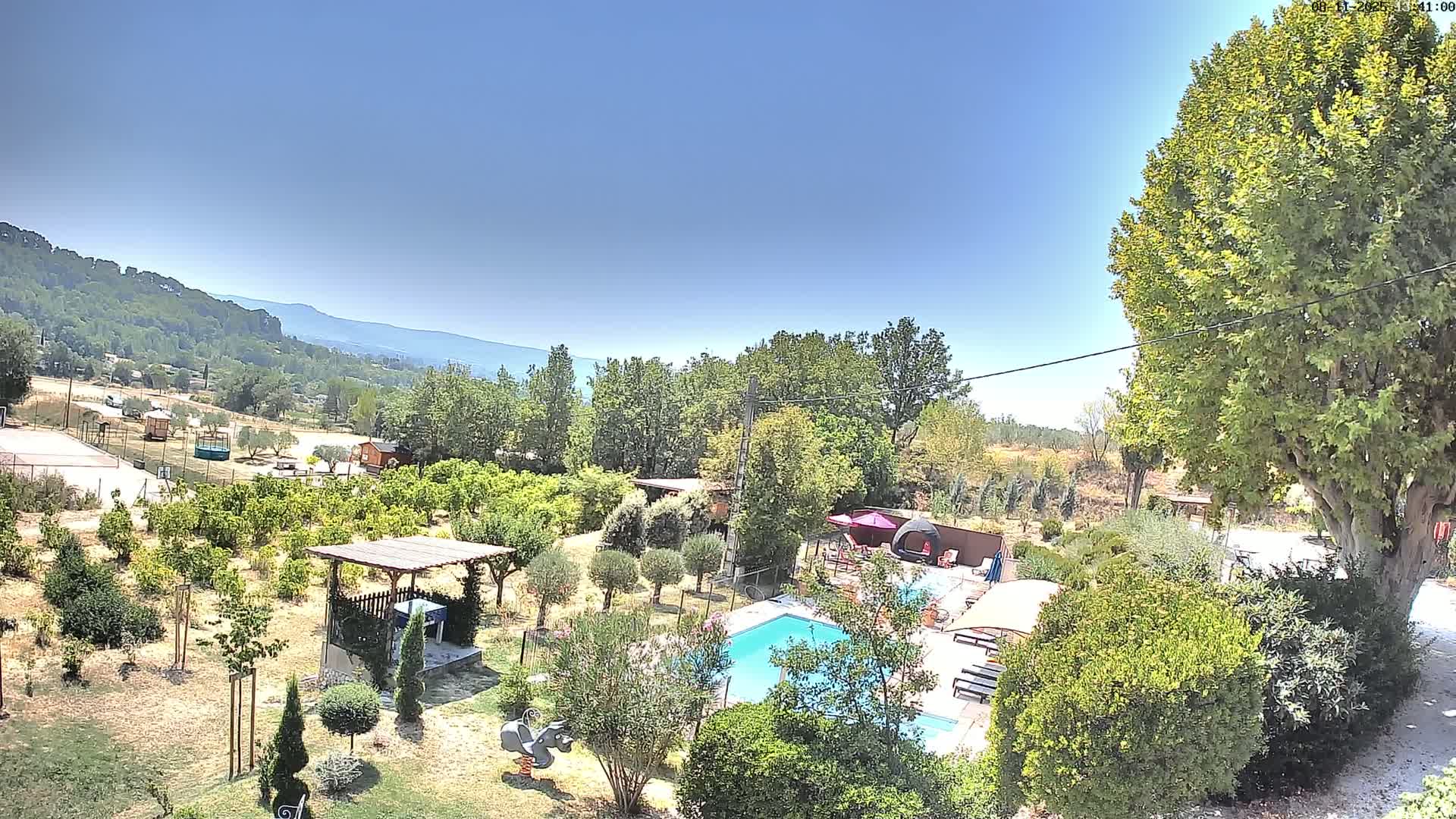 Villelaure, L'Oustaou du Luberon Village Live Cam - Apt, Vaucluse, Provence-Alpes-Côte d’Azur, France
