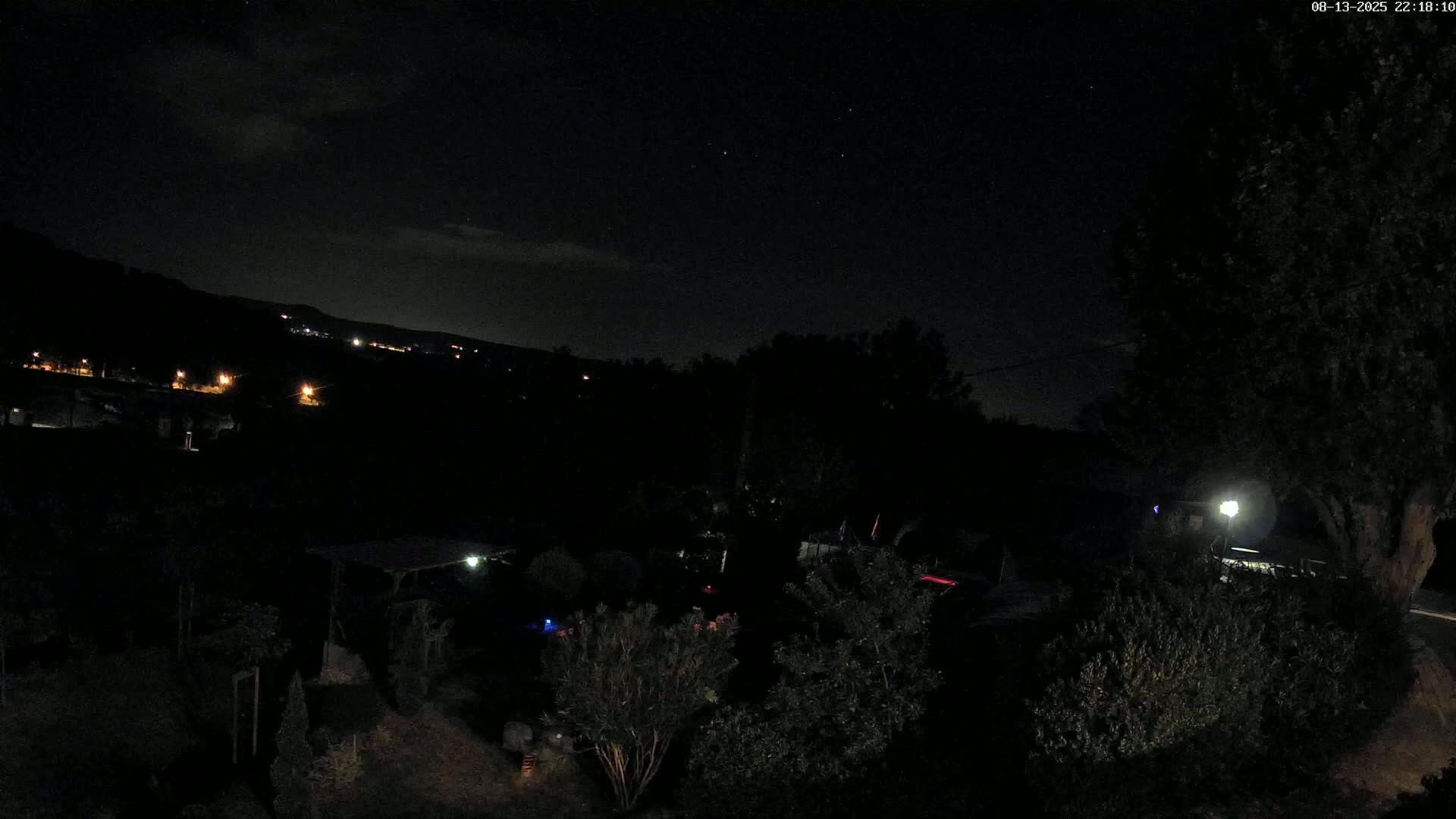 Villelaure, L'Oustaou du Luberon Village Live Cam - Apt, Vaucluse, Provence-Alpes-Côte d’Azur, France