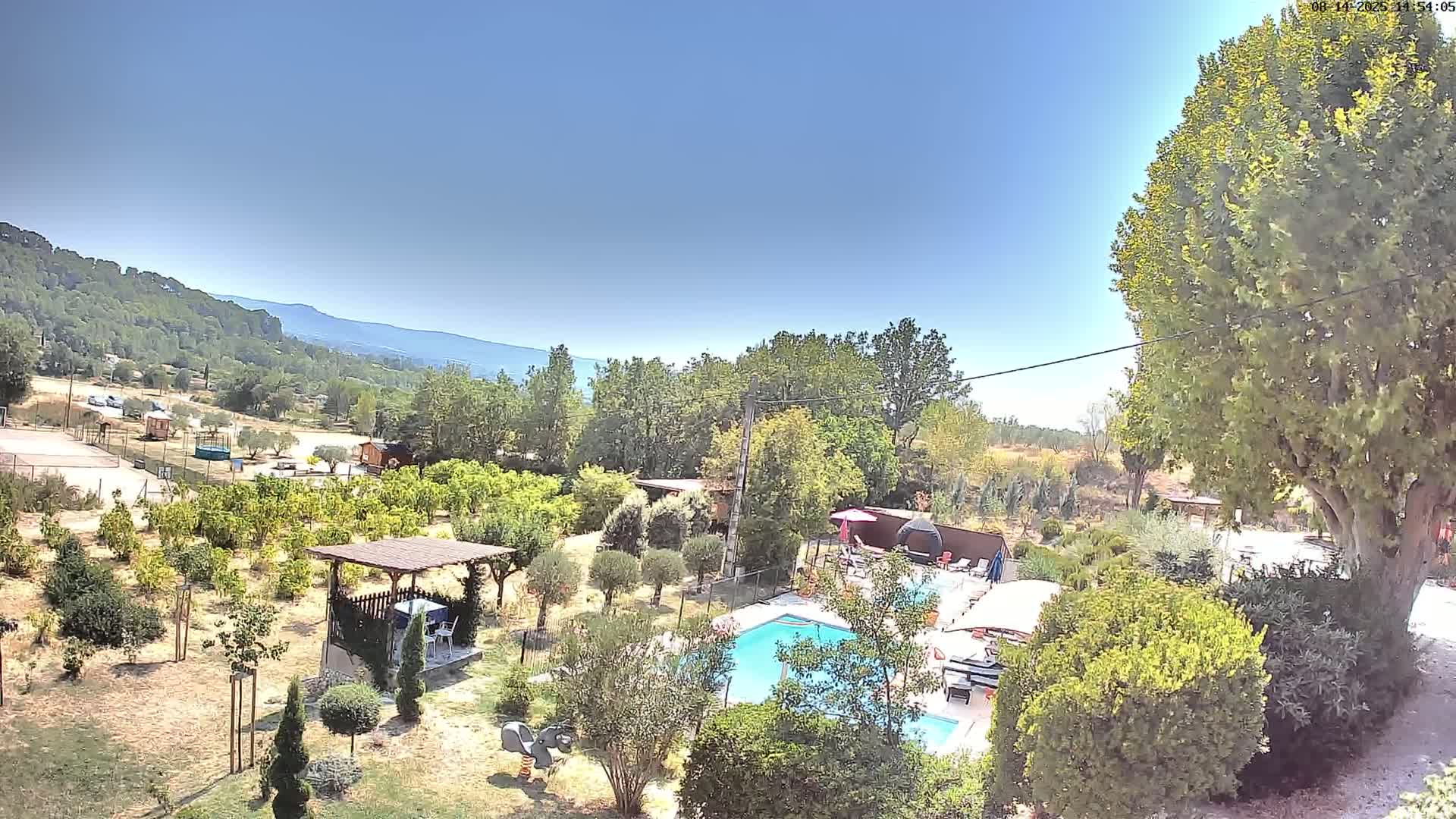 Villelaure, L'Oustaou du Luberon Village Live Cam - Apt, Vaucluse, Provence-Alpes-Côte d’Azur, France