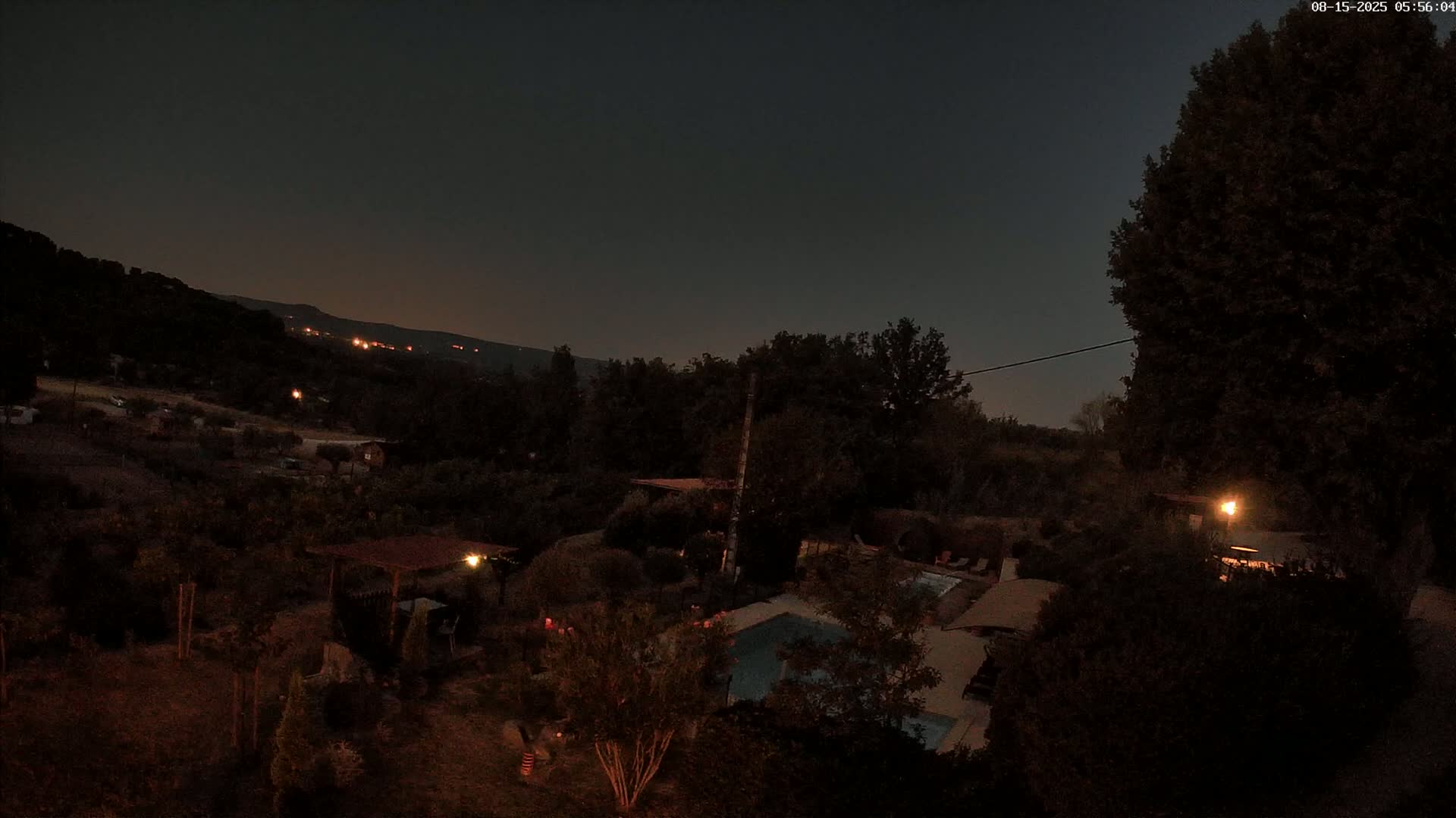 Villelaure, L'Oustaou du Luberon Village Live Cam - Apt, Vaucluse, Provence-Alpes-Côte d’Azur, France