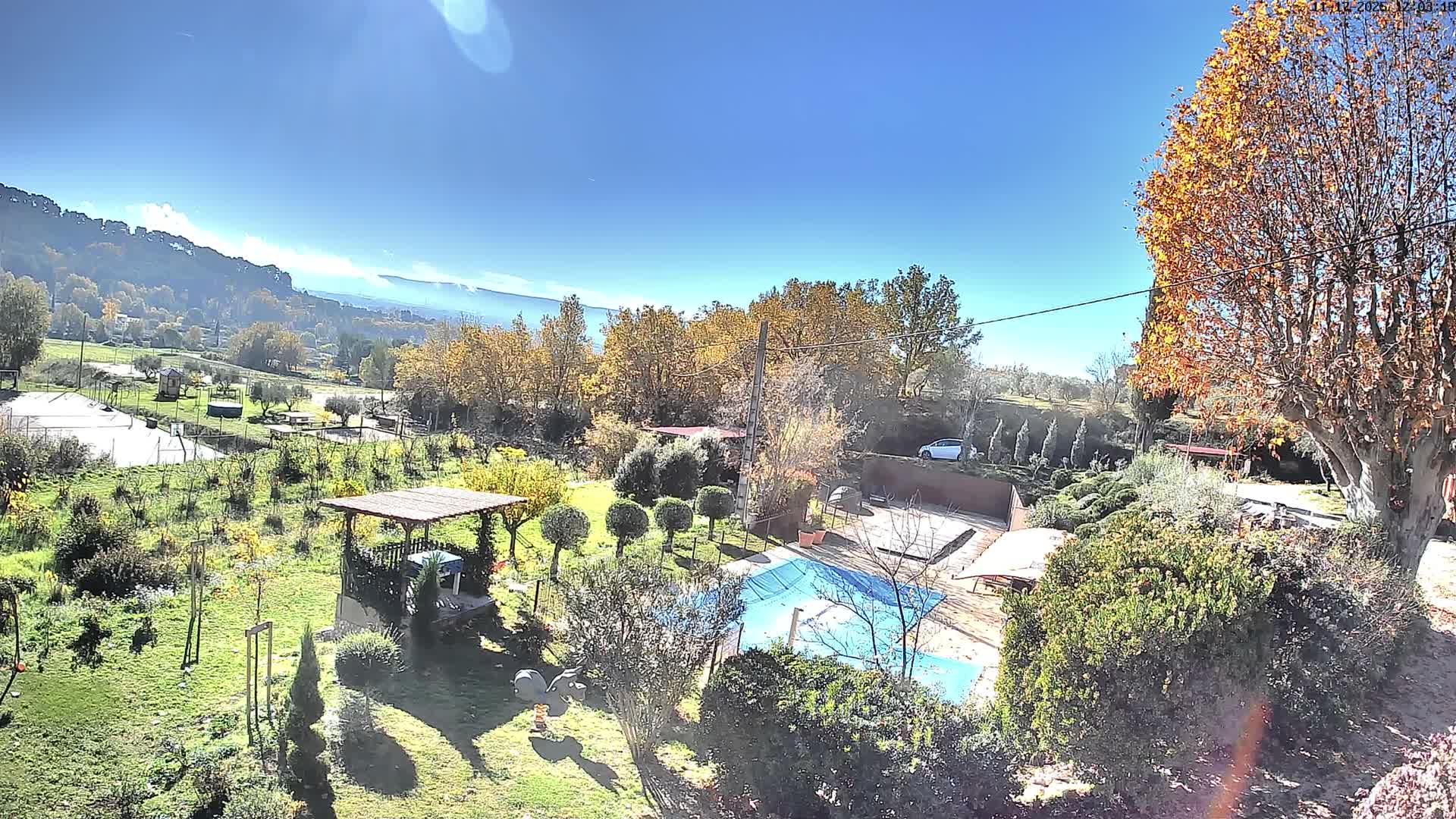 Villelaure, L'Oustaou du Luberon Village Live Cam - Apt, Vaucluse, Provence-Alpes-Côte d’Azur, France