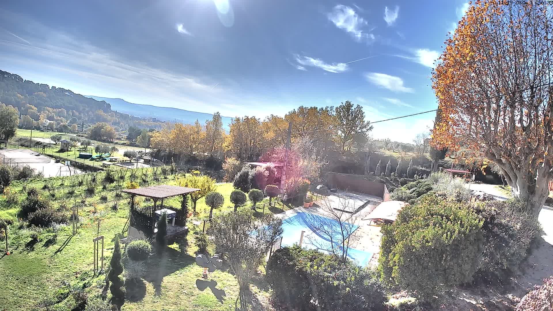 Villelaure, L'Oustaou du Luberon Village Live Cam - Apt, Vaucluse, Provence-Alpes-Côte d’Azur, France