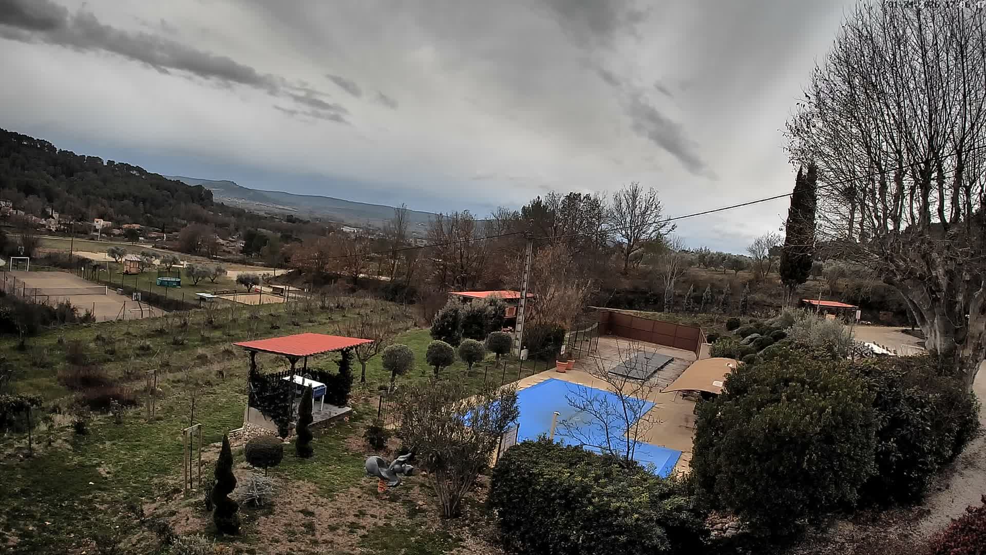 Villelaure, L'Oustaou du Luberon Village Live Cam - Apt, Vaucluse, Provence-Alpes-Côte d’Azur, France