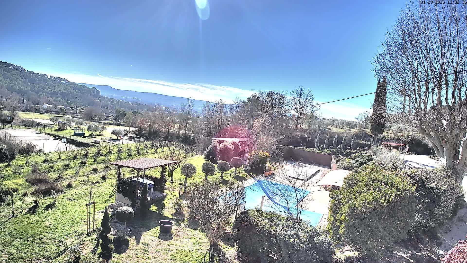 Villelaure, L'Oustaou du Luberon Village Live Cam - Apt, Vaucluse, Provence-Alpes-Côte d’Azur, France