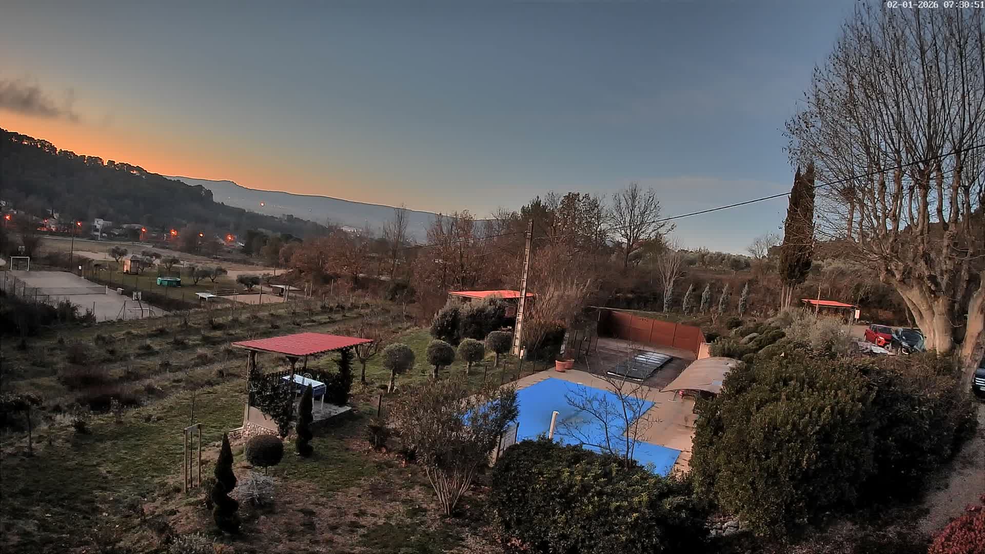 Villelaure, L'Oustaou du Luberon Village Live Cam - Apt, Vaucluse, Provence-Alpes-Côte d’Azur, France