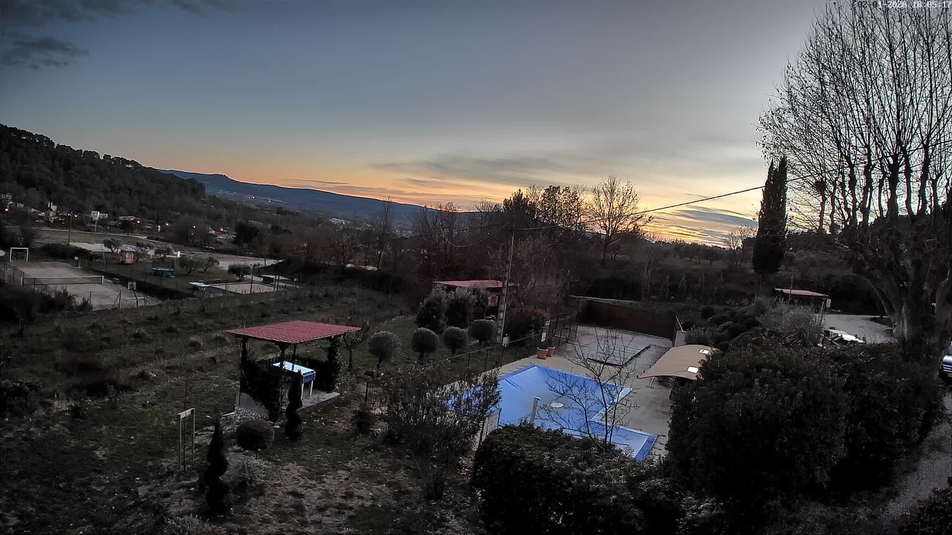 Villelaure, L'Oustaou du Luberon Village Live Cam - Apt, Vaucluse, Provence-Alpes-Côte d’Azur, France