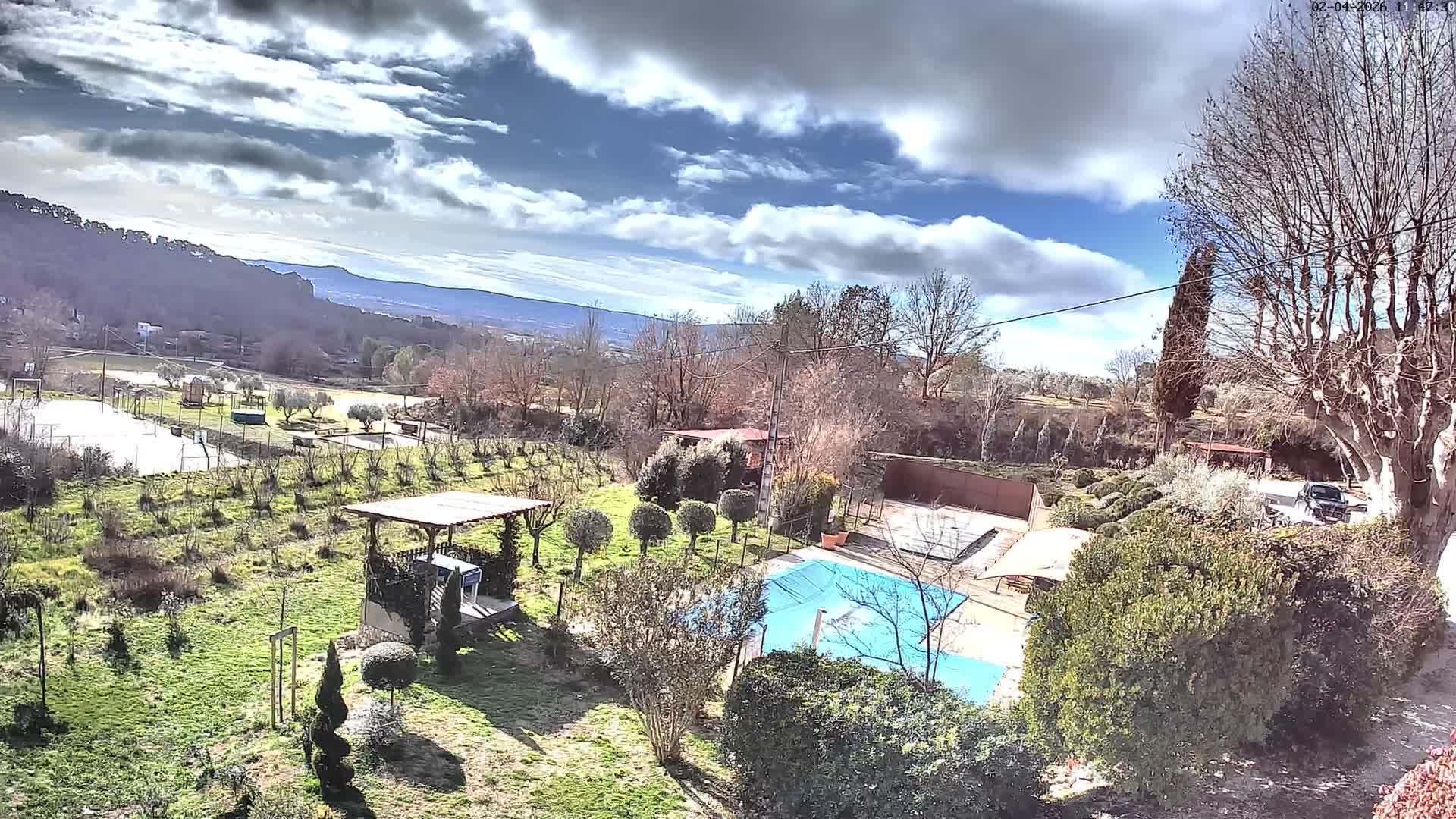 Villelaure, L'Oustaou du Luberon Village Live Cam - Apt, Vaucluse, Provence-Alpes-Côte d’Azur, France