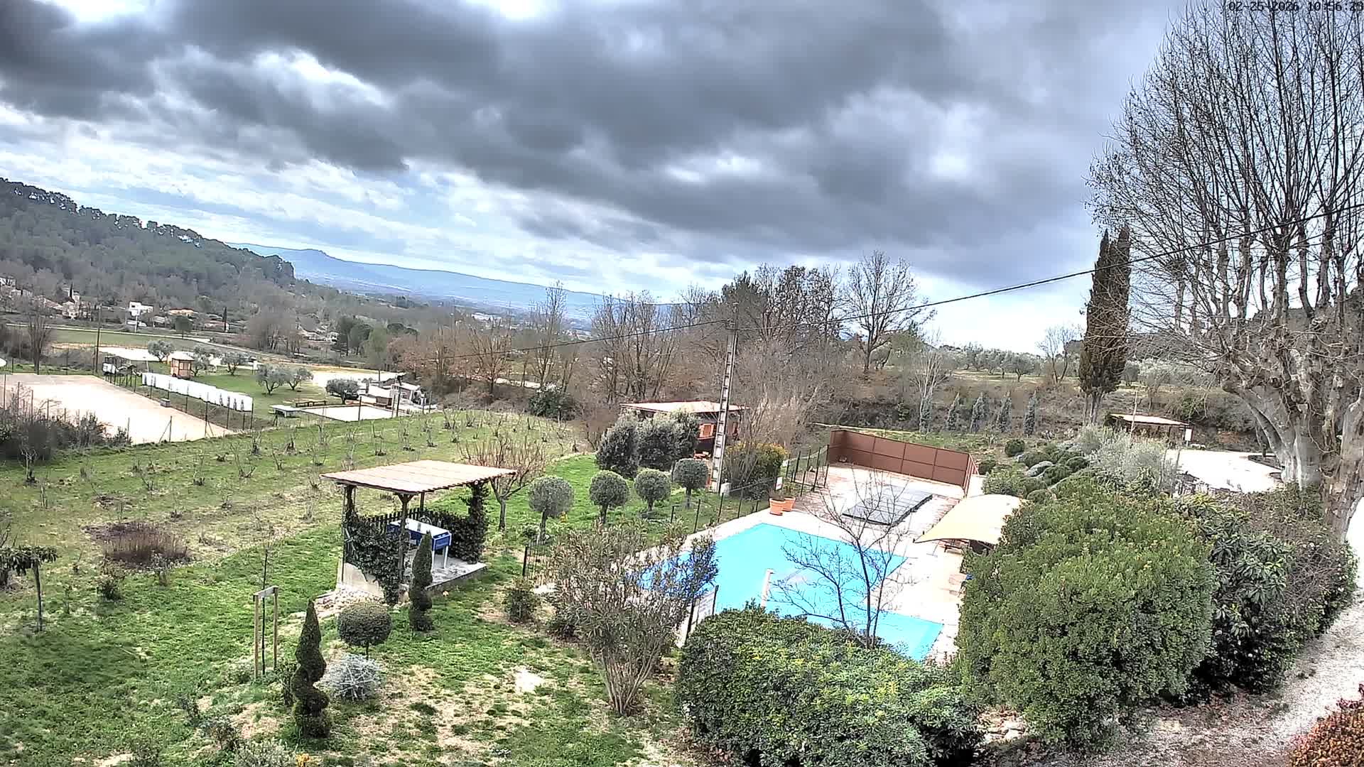 Villelaure, L'Oustaou du Luberon Village Live Cam - Apt, Vaucluse, Provence-Alpes-Côte d’Azur, France