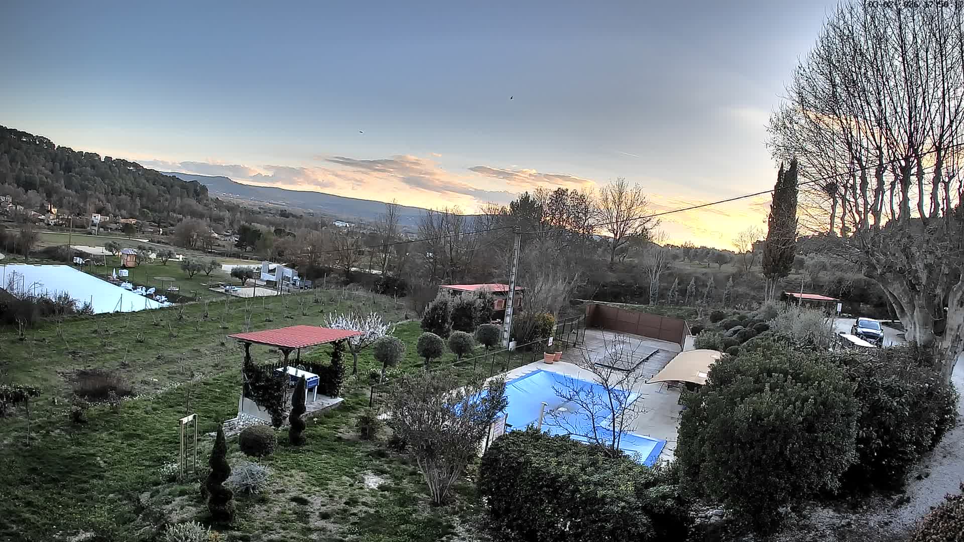 Villelaure, L'Oustaou du Luberon Village Live Cam - Apt, Vaucluse, Provence-Alpes-Côte d’Azur, France