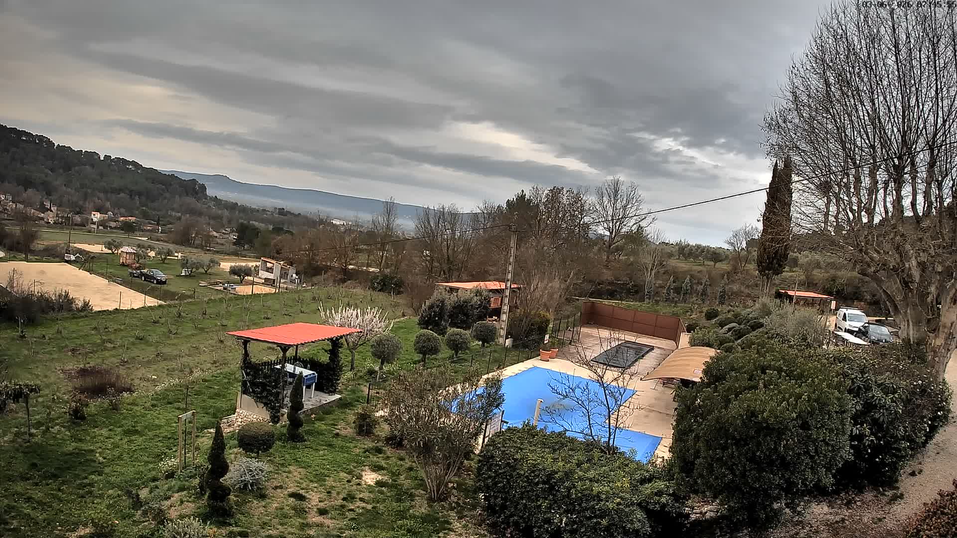 Villelaure, L'Oustaou du Luberon Village Live Cam - Apt, Vaucluse, Provence-Alpes-Côte d’Azur, France