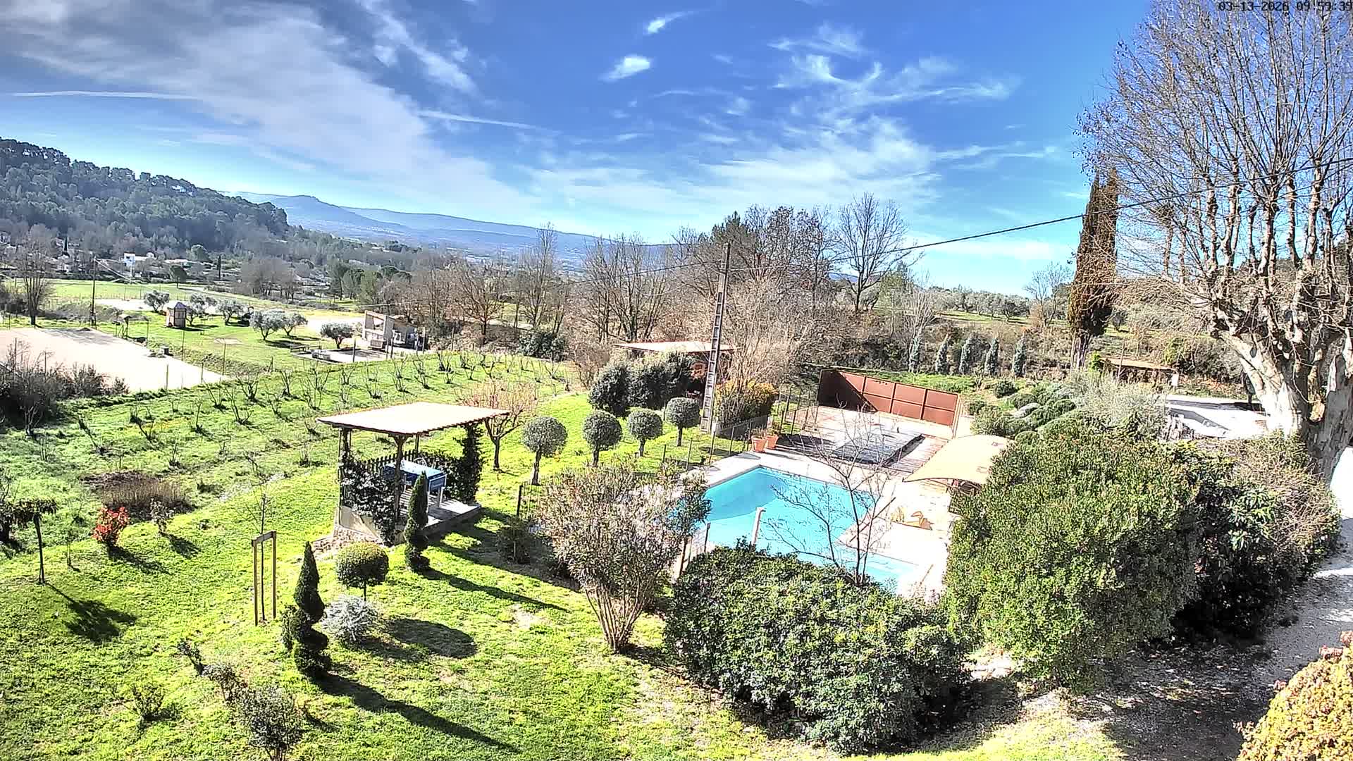 Villelaure, L'Oustaou du Luberon Village Live Cam - Apt, Vaucluse, Provence-Alpes-Côte d’Azur, France