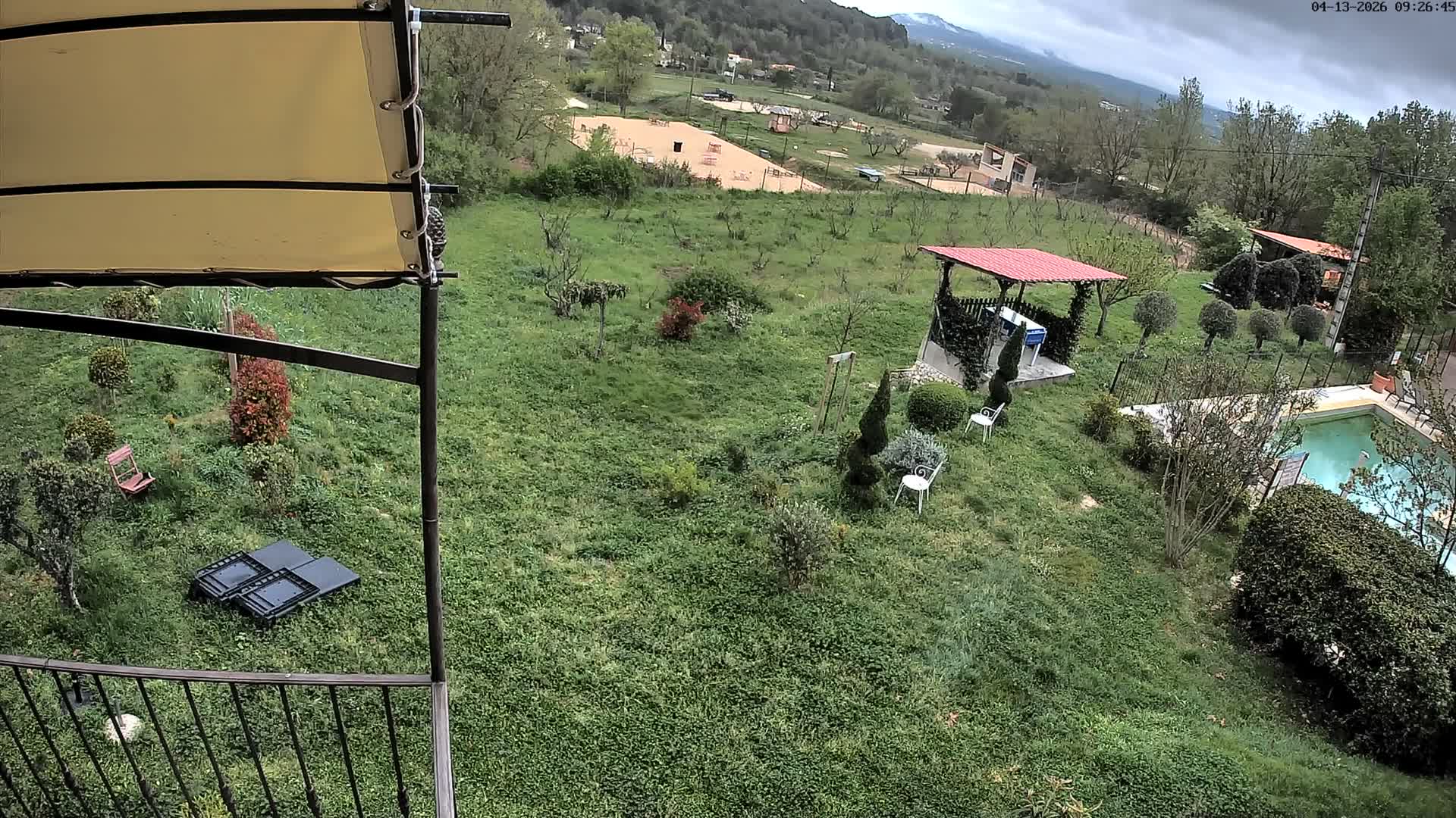Villelaure, L'Oustaou du Luberon Village Live Cam - Apt, Vaucluse, Provence-Alpes-Côte d’Azur, France