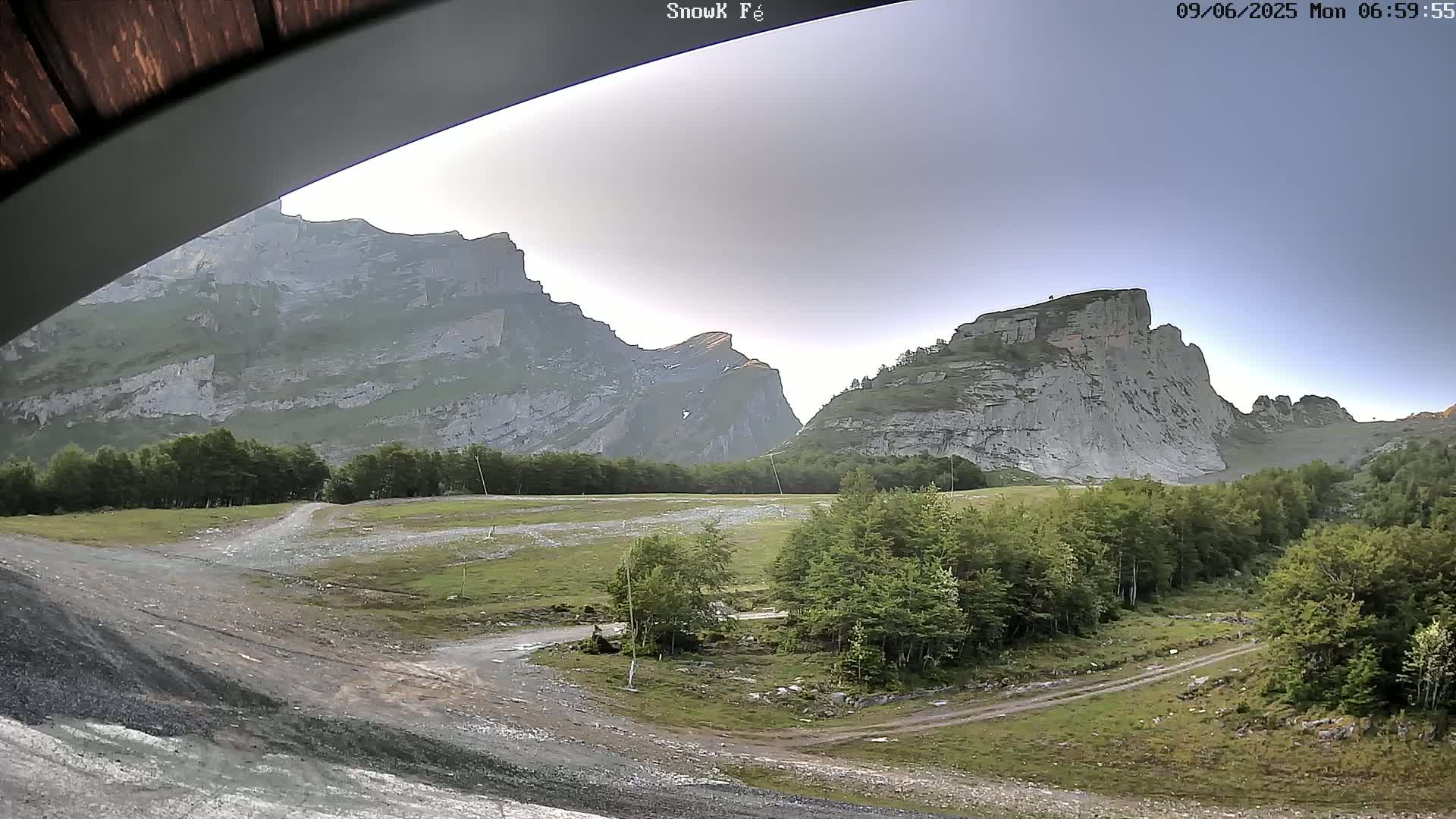 Gourette,  Pyrenees View from Snow K Fé Live Cam - Eaux-Bonnes,  Pyrenees-Atlantiques, Nouvelle-Aquitaine, France