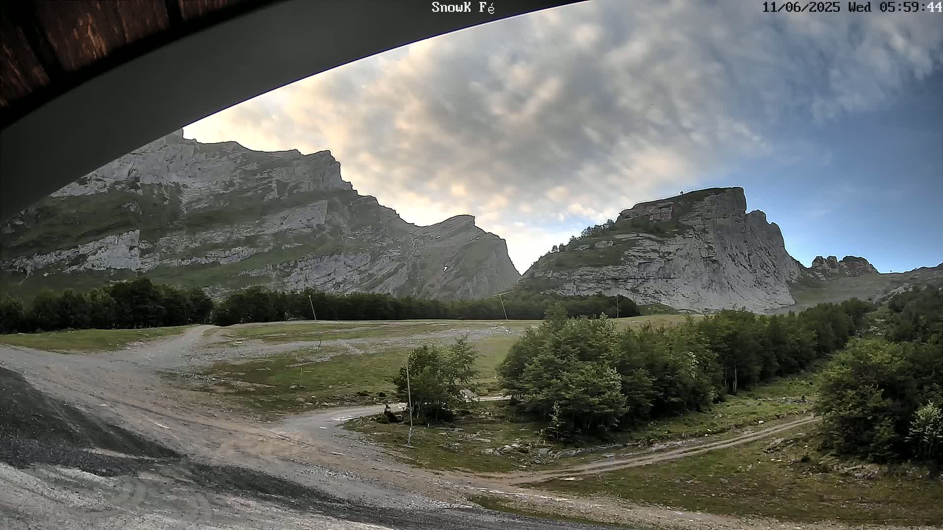 Gourette,  Pyrenees View from Snow K Fé Live Cam - Eaux-Bonnes,  Pyrenees-Atlantiques, Nouvelle-Aquitaine, France