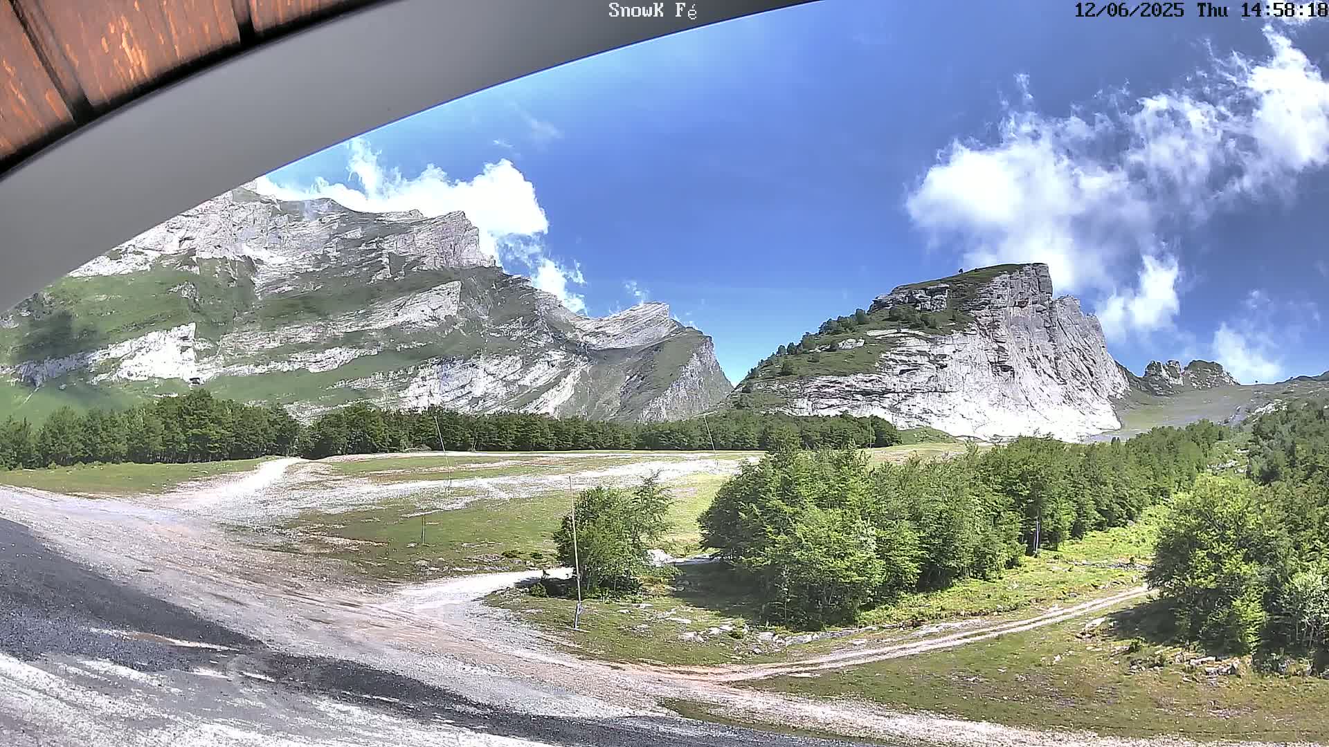 Gourette,  Pyrenees View from Snow K Fé Live Cam - Eaux-Bonnes,  Pyrenees-Atlantiques, Nouvelle-Aquitaine, France