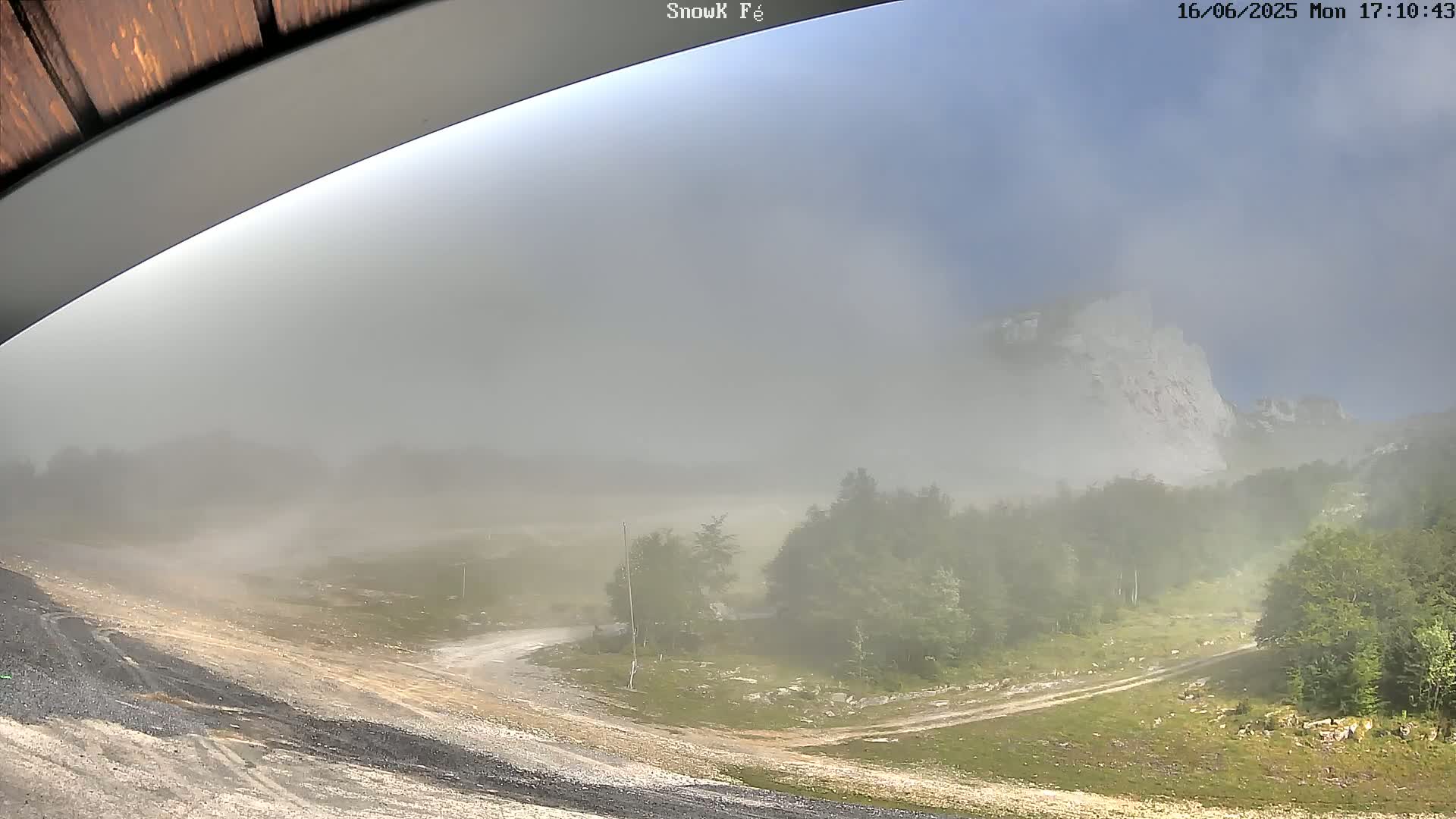 Gourette,  Pyrenees View from Snow K Fé Live Cam - Eaux-Bonnes,  Pyrenees-Atlantiques, Nouvelle-Aquitaine, France