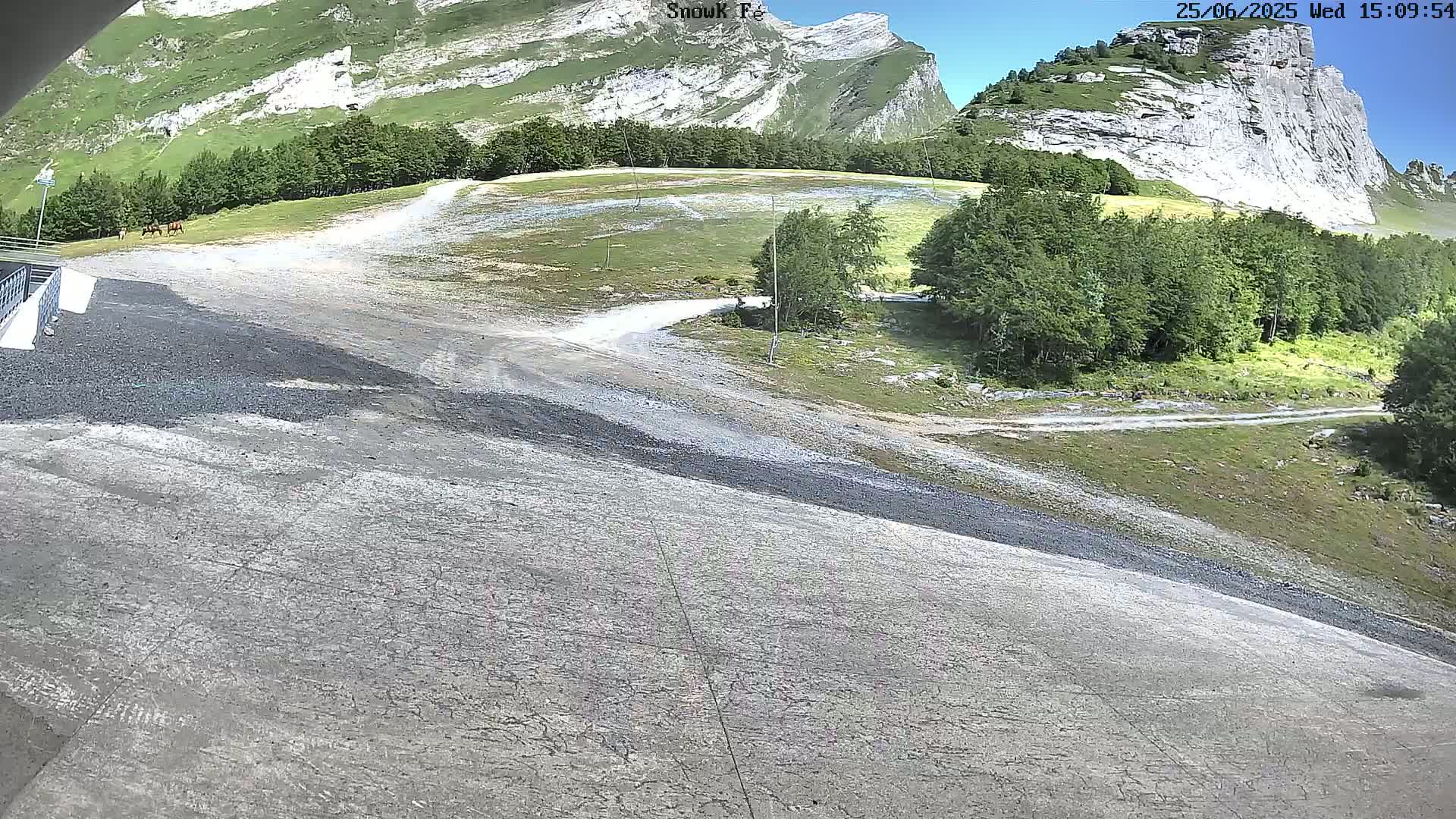 Gourette,  Pyrenees View from Snow K Fé Live Cam - Eaux-Bonnes,  Pyrenees-Atlantiques, Nouvelle-Aquitaine, France