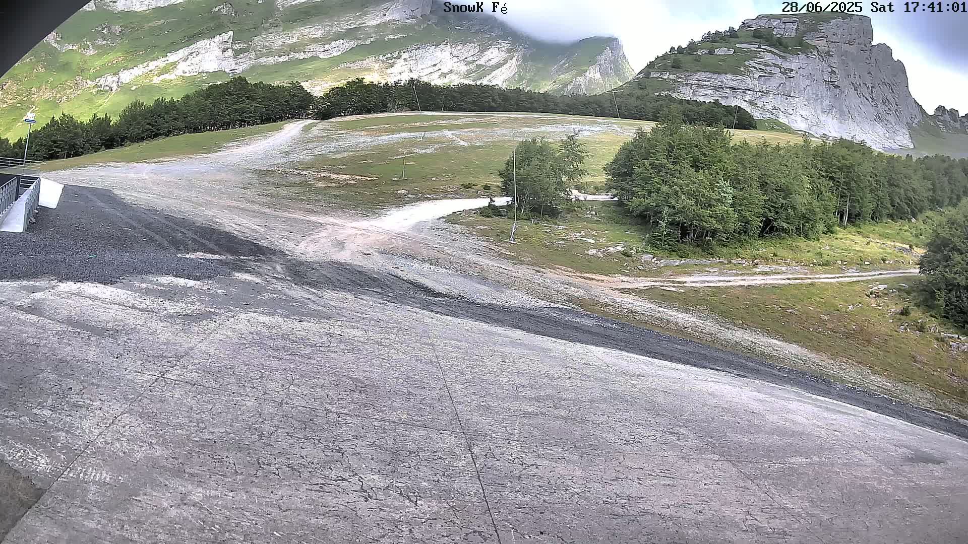 Gourette,  Pyrenees View from Snow K Fé Live Cam - Eaux-Bonnes,  Pyrenees-Atlantiques, Nouvelle-Aquitaine, France