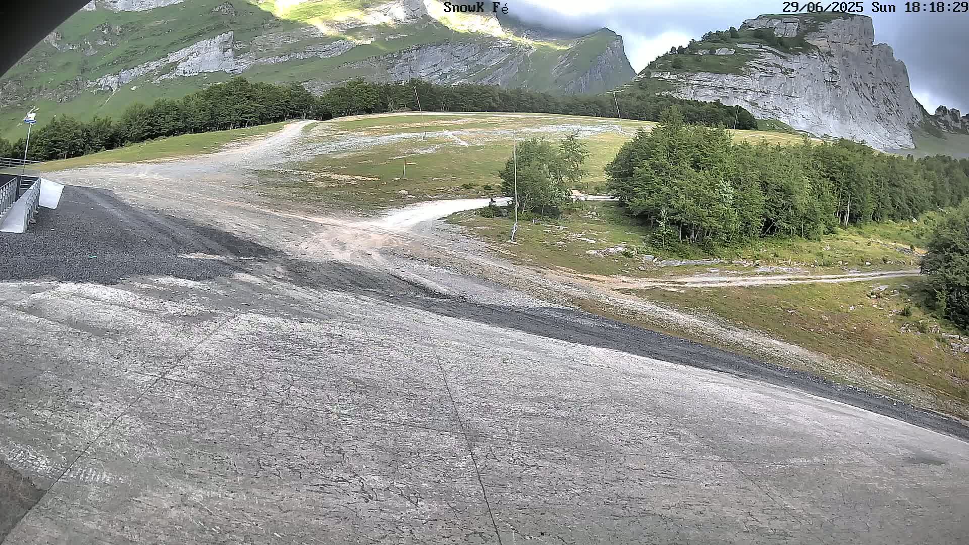 Gourette,  Pyrenees View from Snow K Fé Live Cam - Eaux-Bonnes,  Pyrenees-Atlantiques, Nouvelle-Aquitaine, France