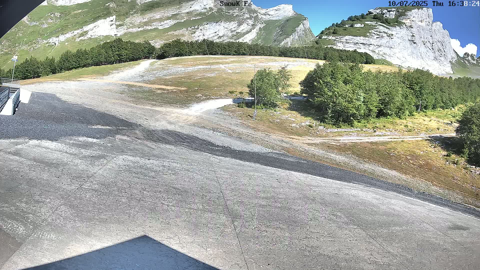 Gourette,  Pyrenees View from Snow K Fé Live Cam - Eaux-Bonnes,  Pyrenees-Atlantiques, Nouvelle-Aquitaine, France