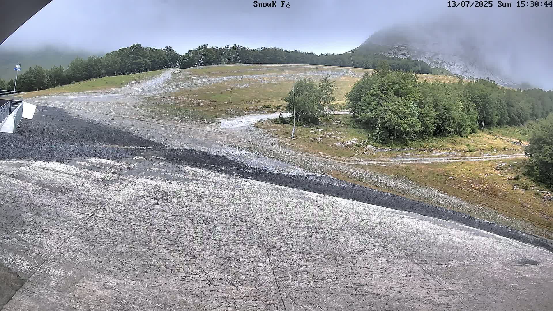 Gourette,  Pyrenees View from Snow K Fé Live Cam - Eaux-Bonnes,  Pyrenees-Atlantiques, Nouvelle-Aquitaine, France