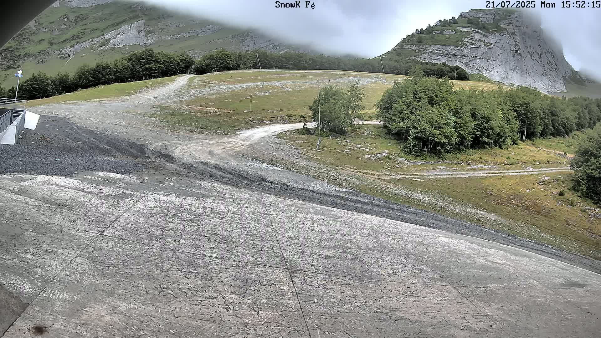 Gourette,  Pyrenees View from Snow K Fé Live Cam - Eaux-Bonnes,  Pyrenees-Atlantiques, Nouvelle-Aquitaine, France