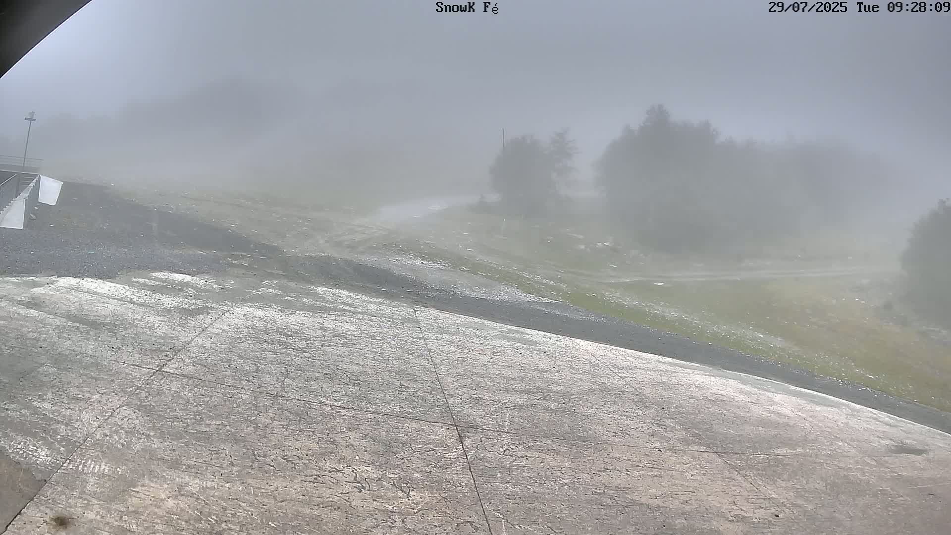 Gourette,  Pyrenees View from Snow K Fé Live Cam - Eaux-Bonnes,  Pyrenees-Atlantiques, Nouvelle-Aquitaine, France
