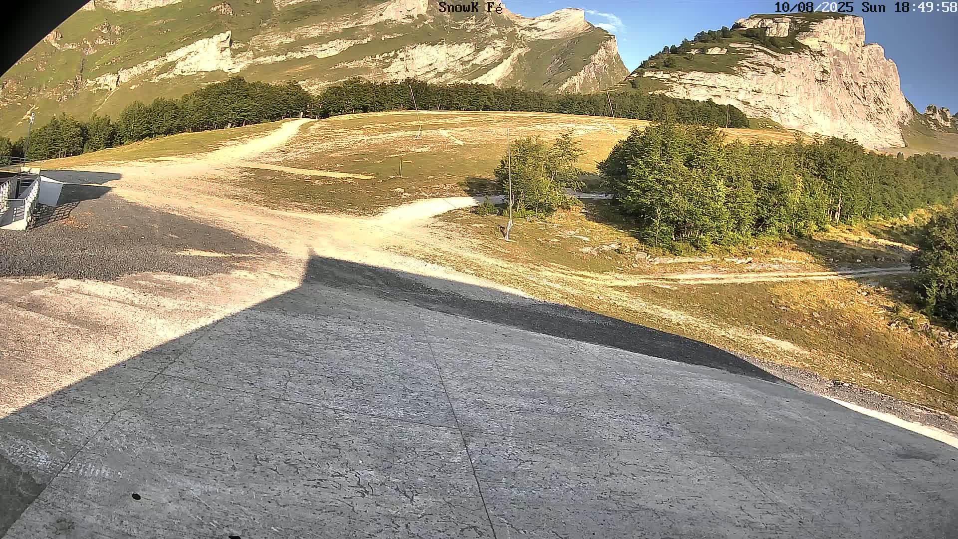 Gourette,  Pyrenees View from Snow K Fé Live Cam - Eaux-Bonnes,  Pyrenees-Atlantiques, Nouvelle-Aquitaine, France