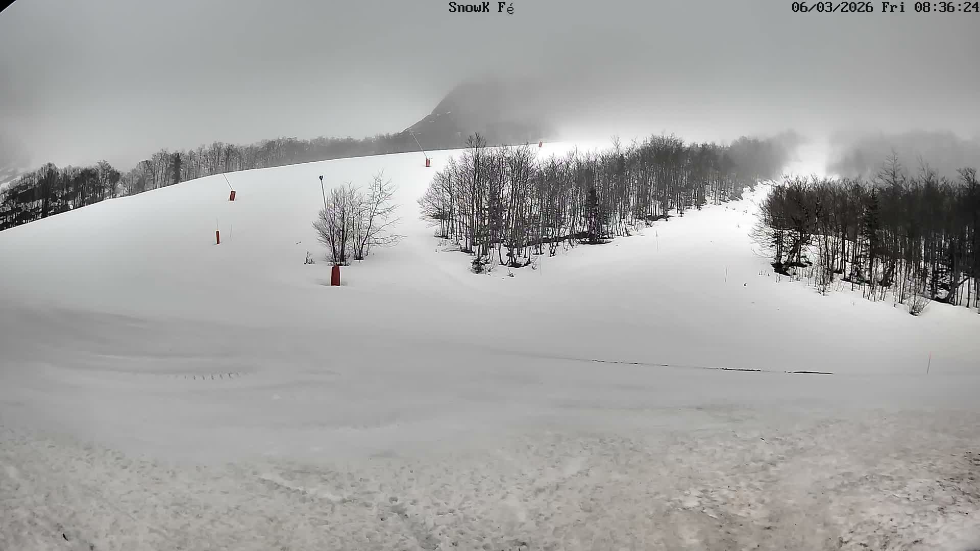 Gourette,  Pyrenees View from Snow K Fé Live Cam - Eaux-Bonnes,  Pyrenees-Atlantiques, Nouvelle-Aquitaine, France