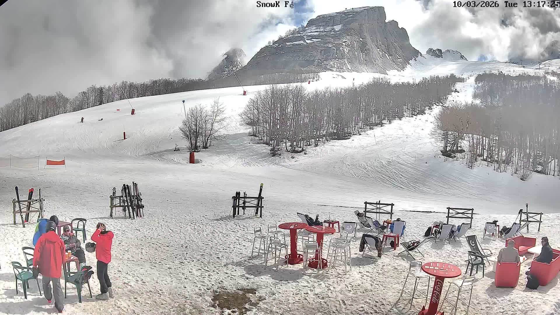Gourette,  Pyrenees View from Snow K Fé Live Cam - Eaux-Bonnes,  Pyrenees-Atlantiques, Nouvelle-Aquitaine, France