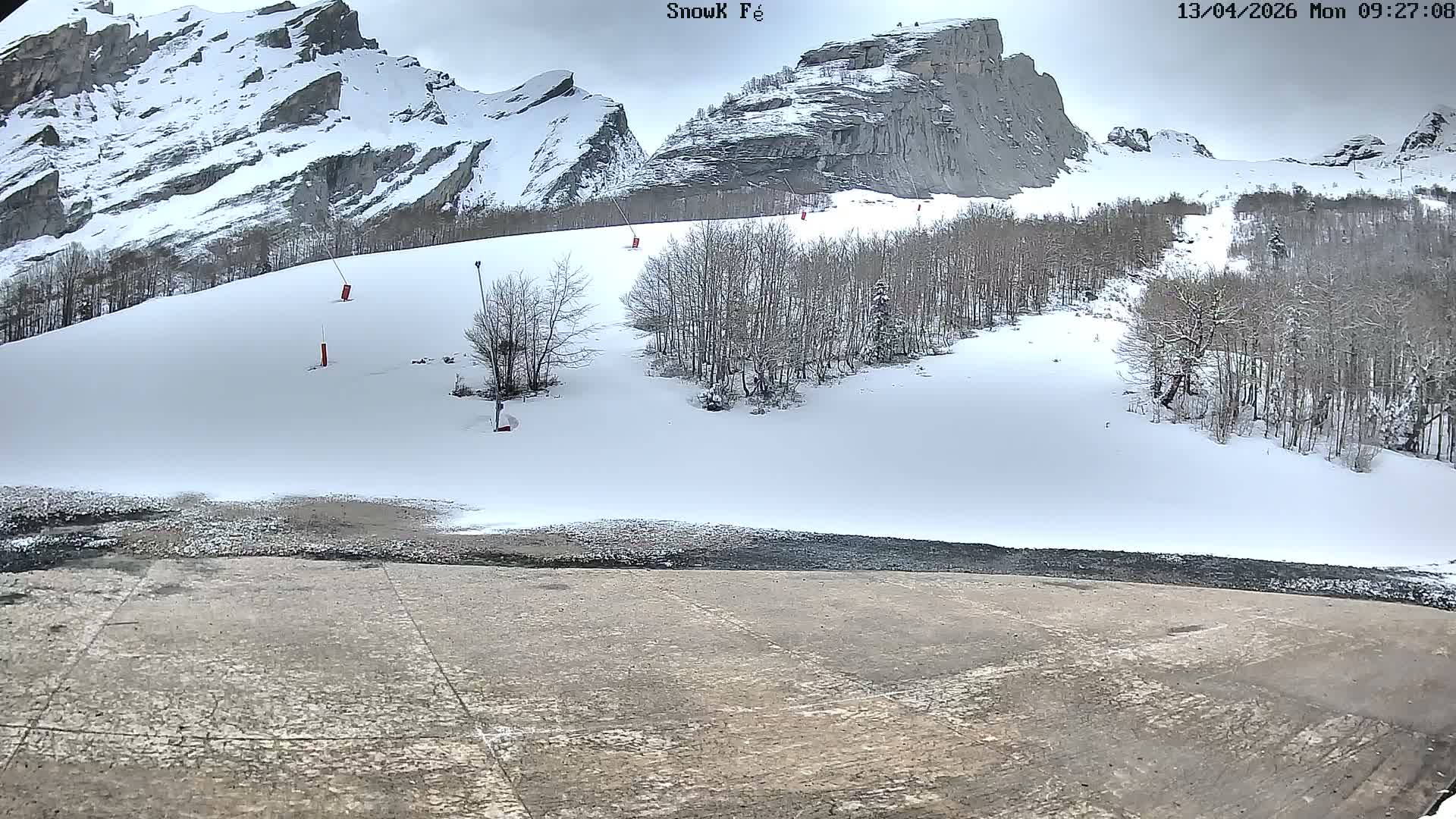 Gourette,  Pyrenees View from Snow K Fé Live Cam - Eaux-Bonnes,  Pyrenees-Atlantiques, Nouvelle-Aquitaine, France